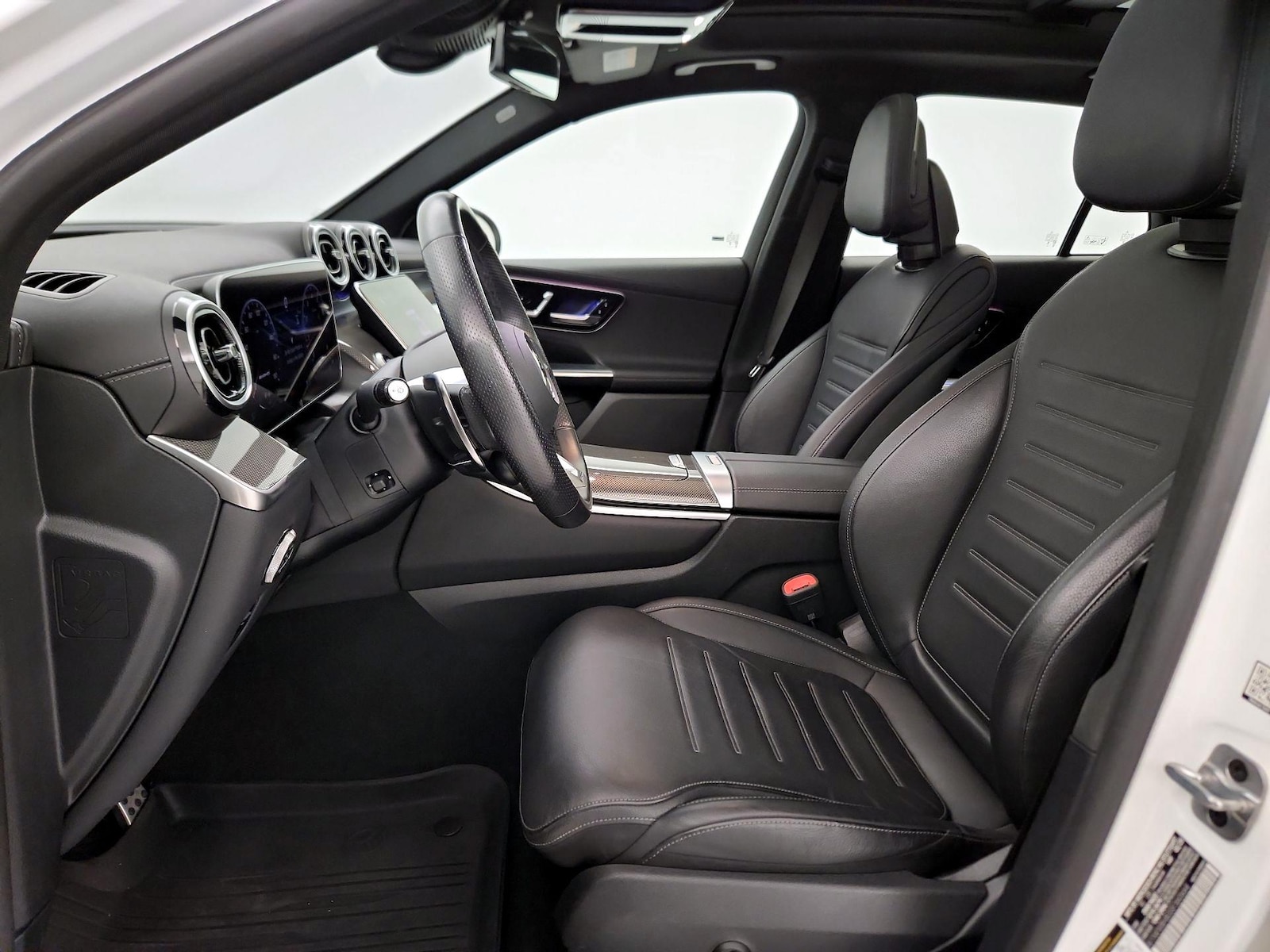 2025 Mercedes-Benz GLC AMG GLC43 - Photo 12