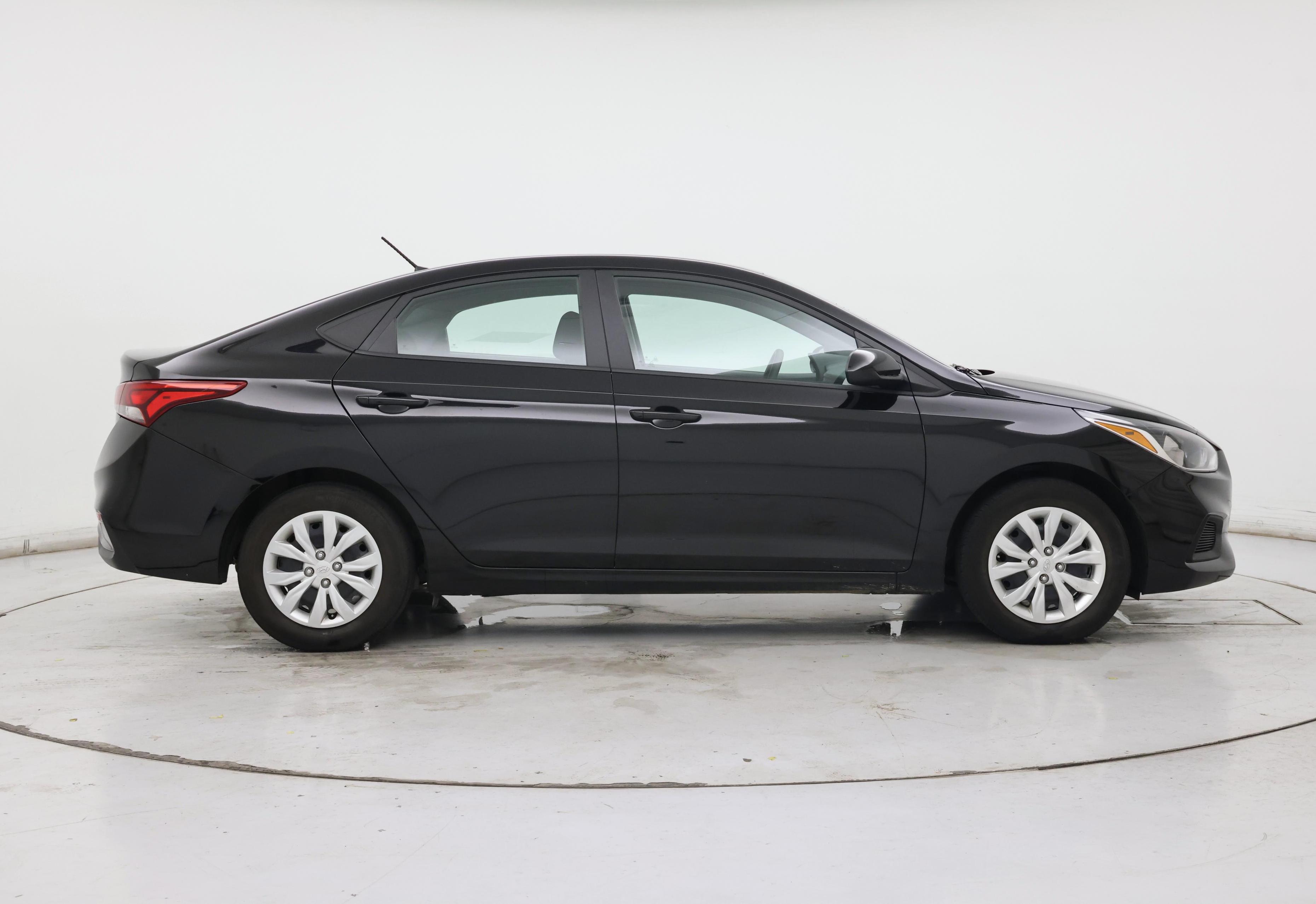 Thumbnail: 2022 Hyundai Accent - 7
