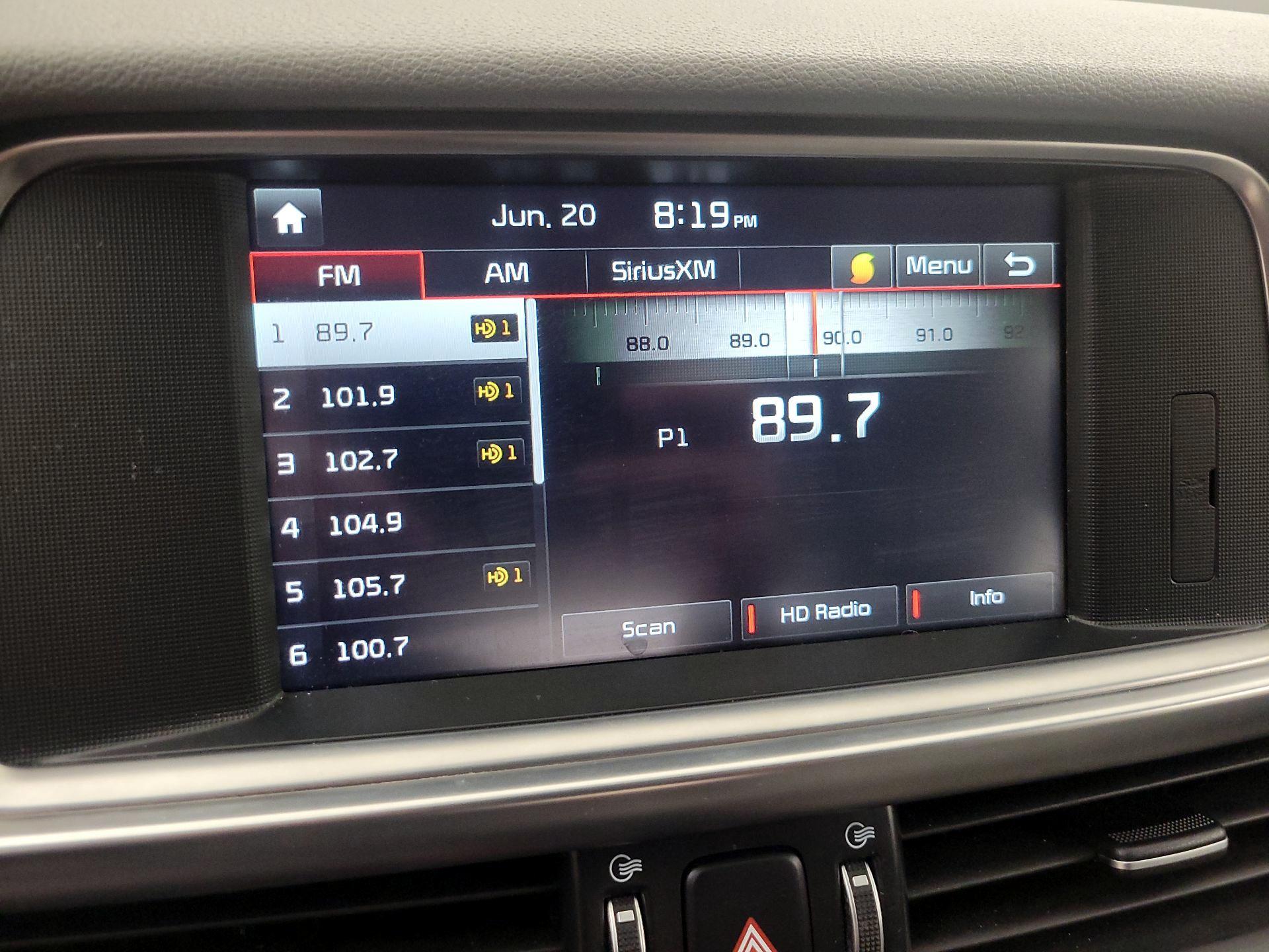Thumbnail: 2016 Kia Optima - 15