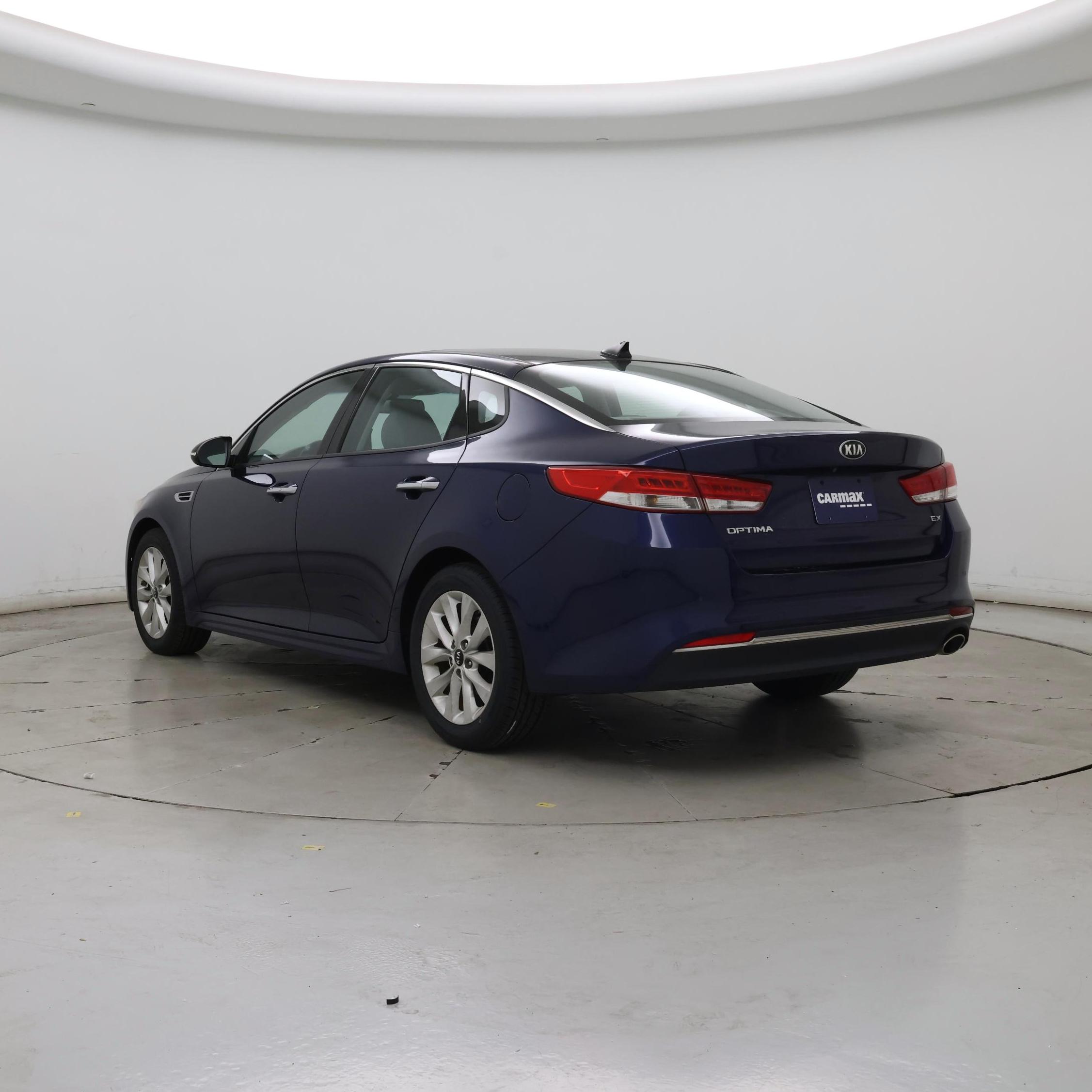 Thumbnail: 2016 Kia Optima - 2