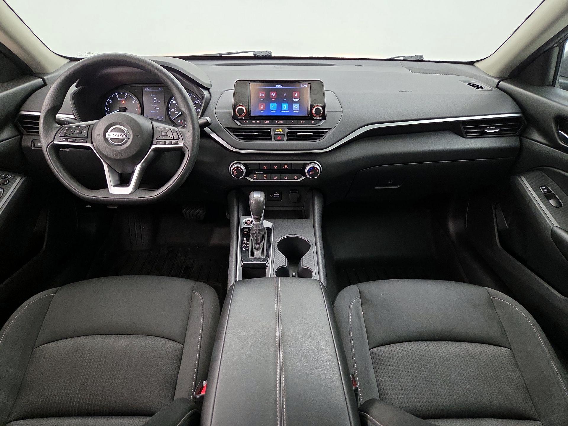 Thumbnail: 2021 Nissan Altima - 9
