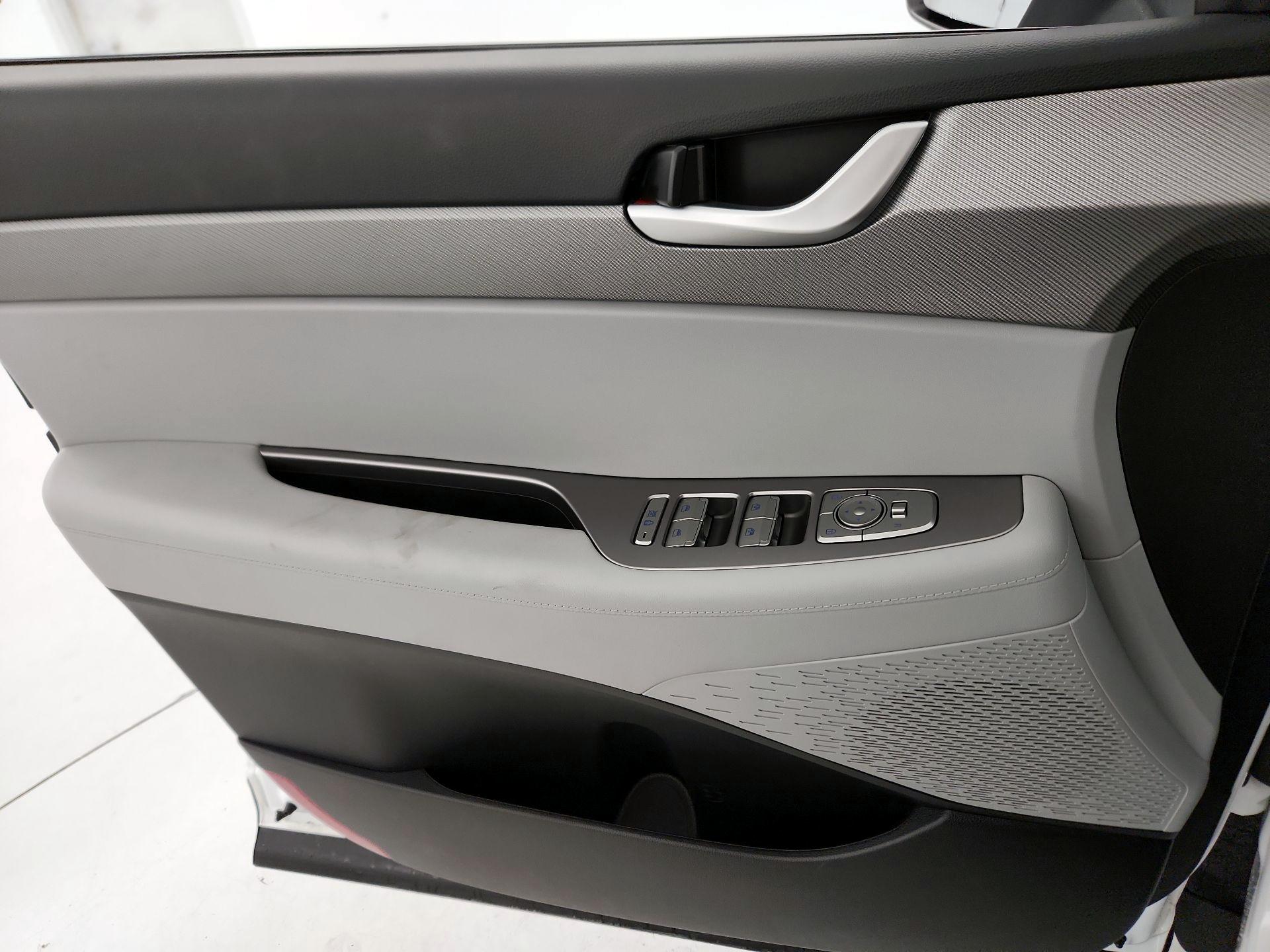 Thumbnail: 2025 Hyundai Palisade - 12