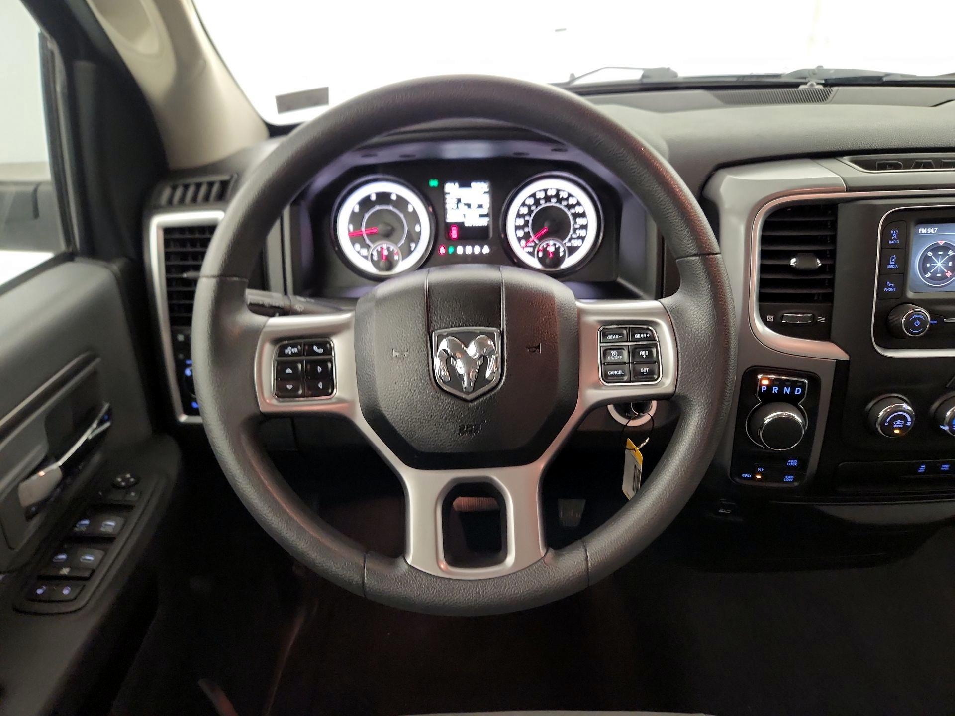 Thumbnail: 2024 RAM 1500 Classic - 10