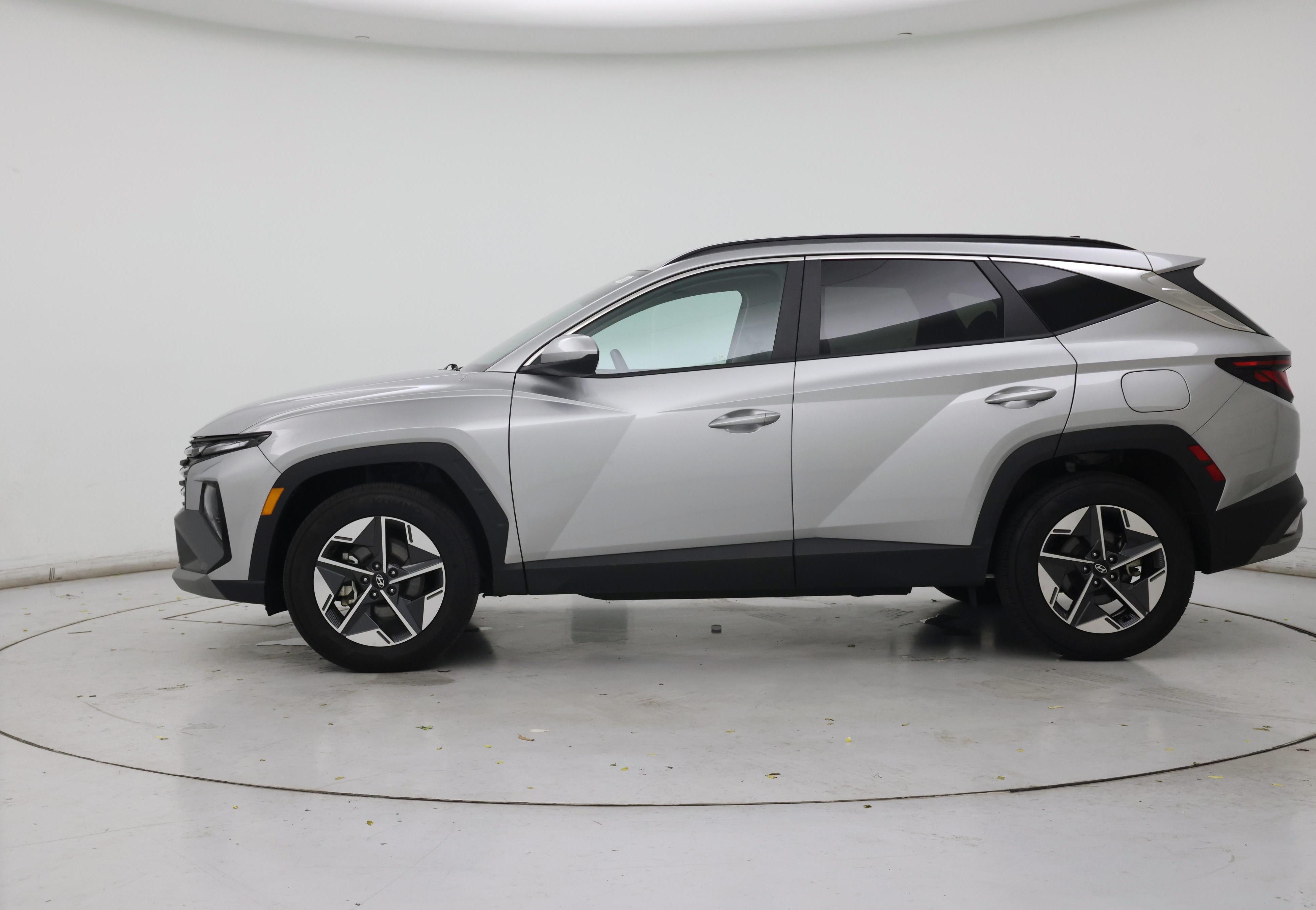 Thumbnail: 2025 Hyundai Tucson - 3