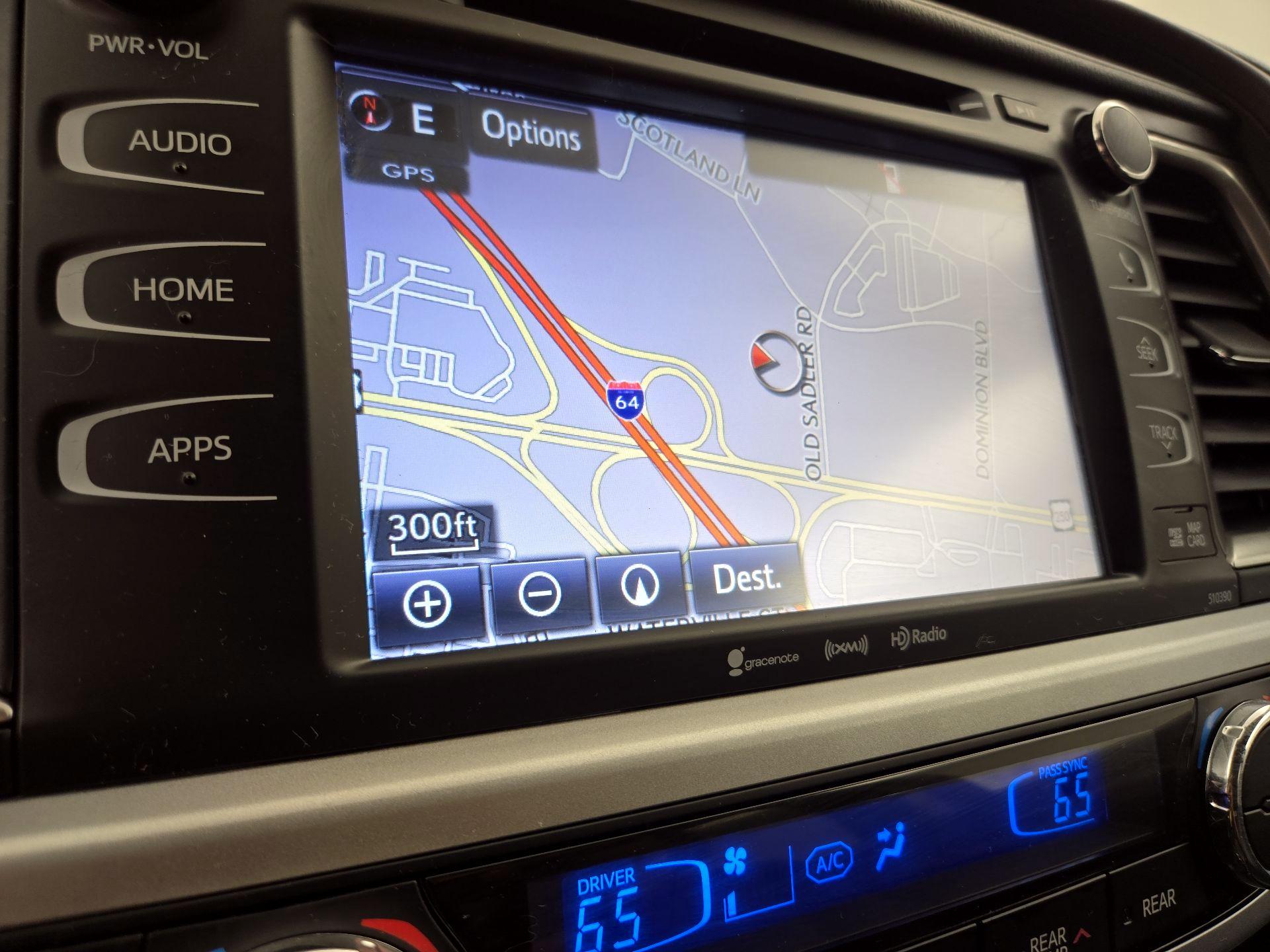 Thumbnail: 2019 Toyota Highlander - 14