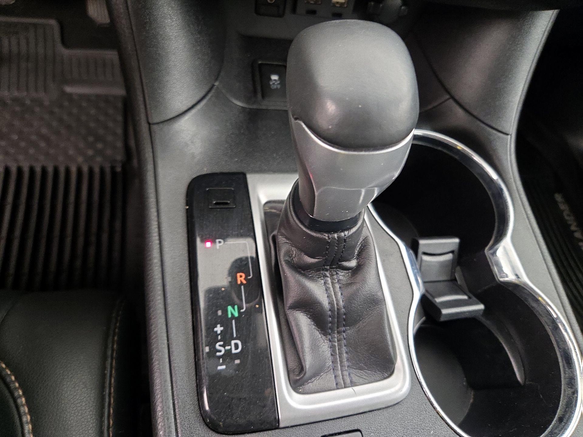 Thumbnail: 2019 Toyota Highlander - 18