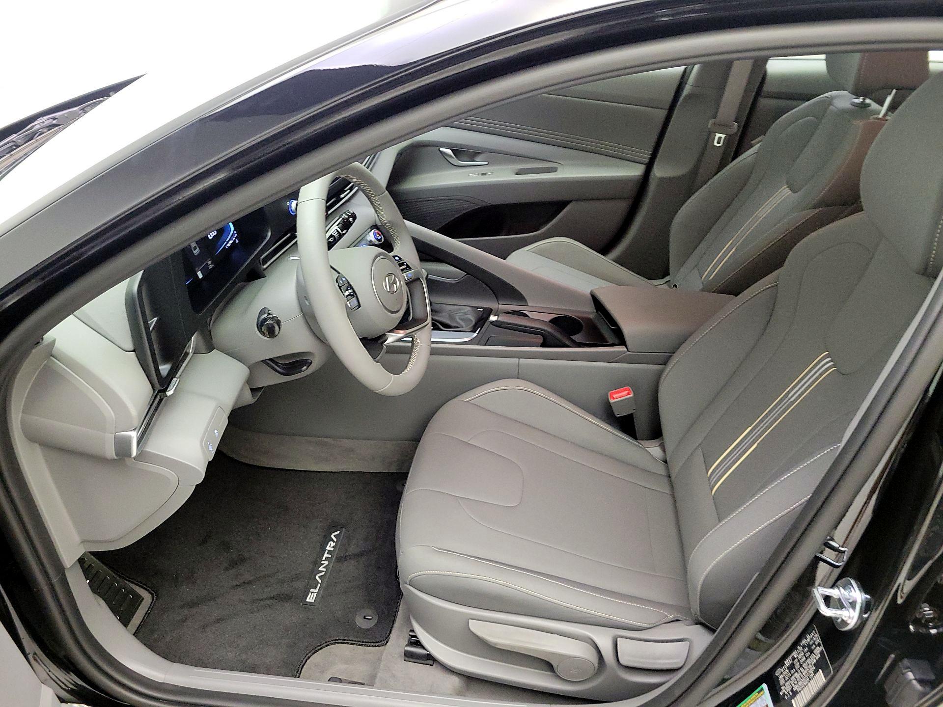 Thumbnail: 2026 Hyundai Elantra - 11