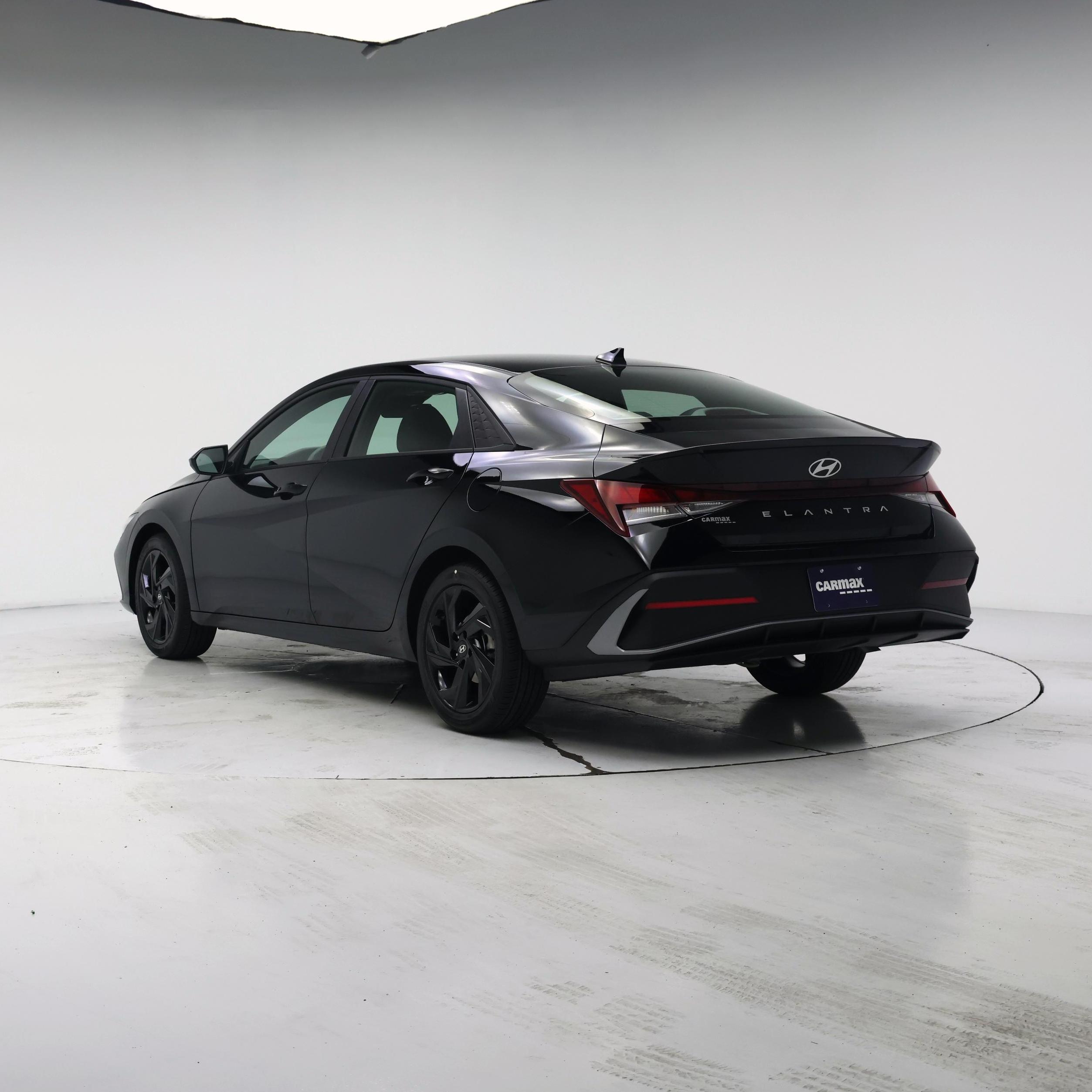 Thumbnail: 2026 Hyundai Elantra - 2