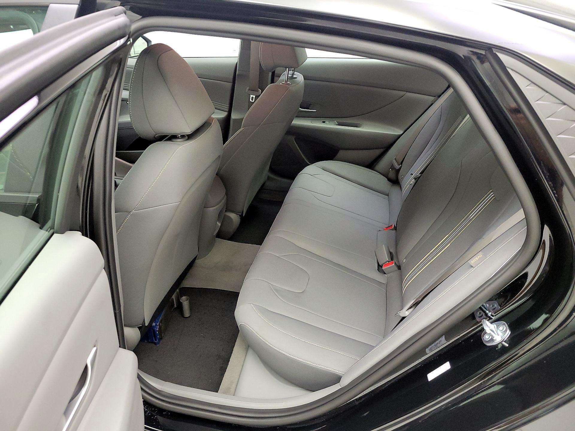 Thumbnail: 2026 Hyundai Elantra - 19