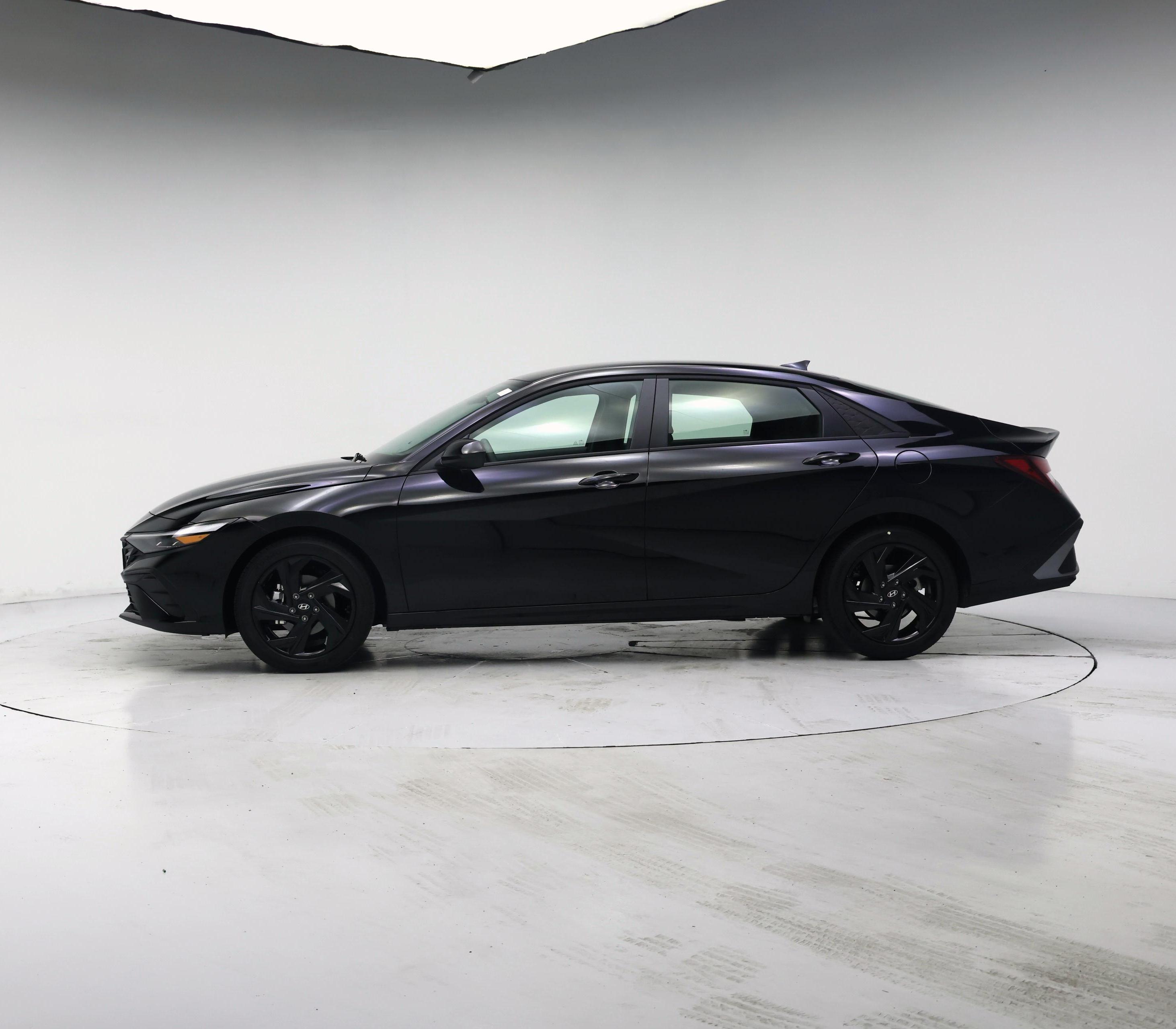 Thumbnail: 2026 Hyundai Elantra - 3