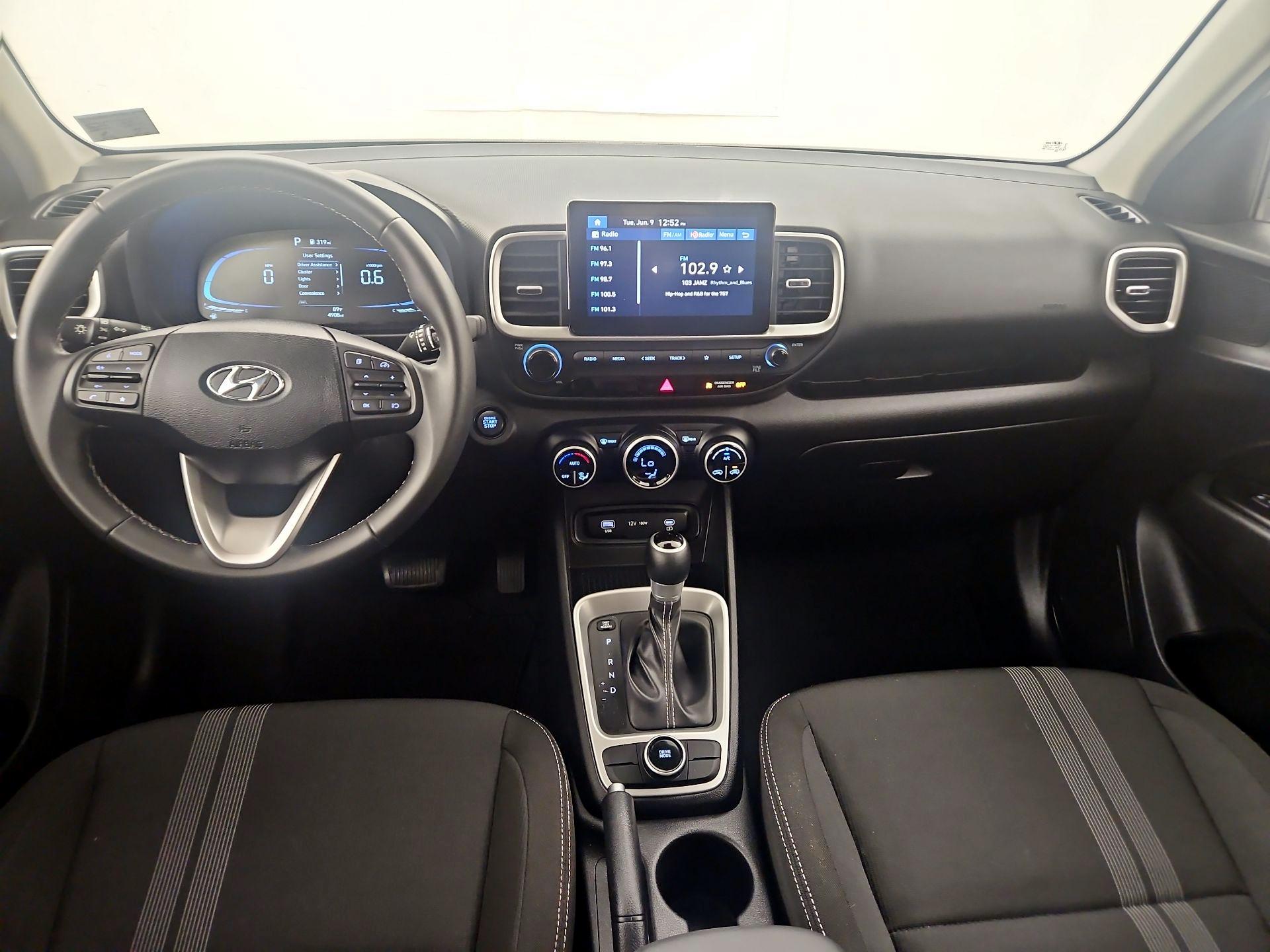 Thumbnail: 2025 Hyundai Venue - 9
