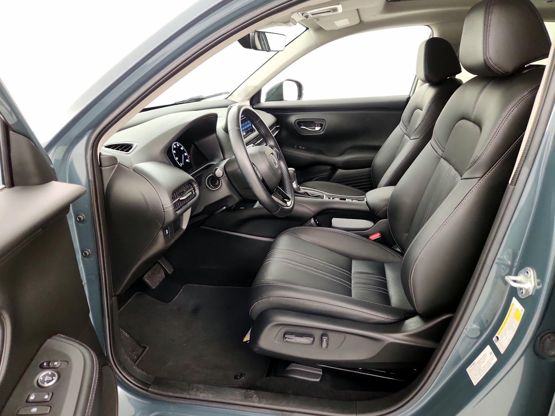 Thumbnail: 2025 Honda HR-V - 11