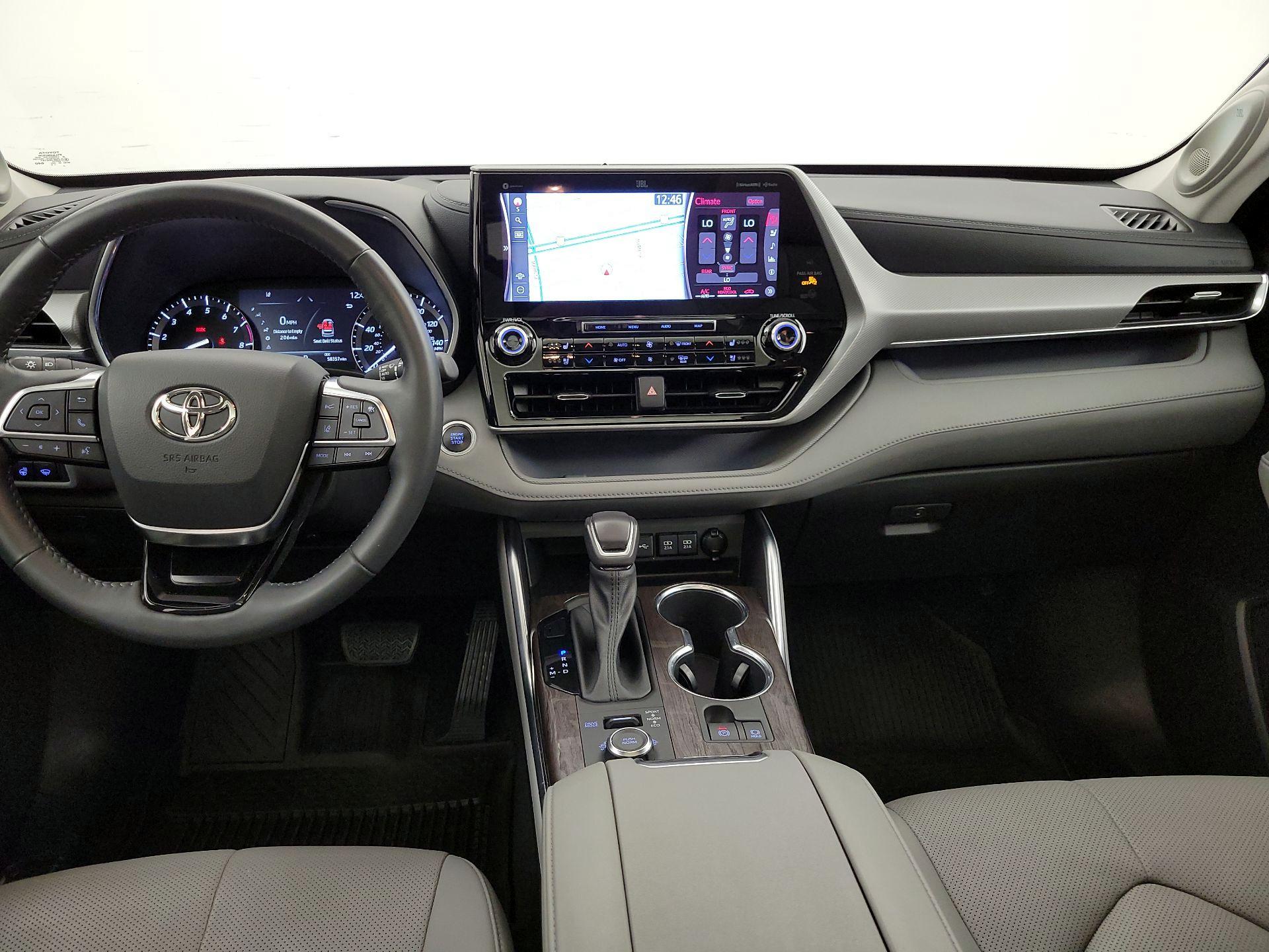 Thumbnail: 2021 Toyota Highlander - 9