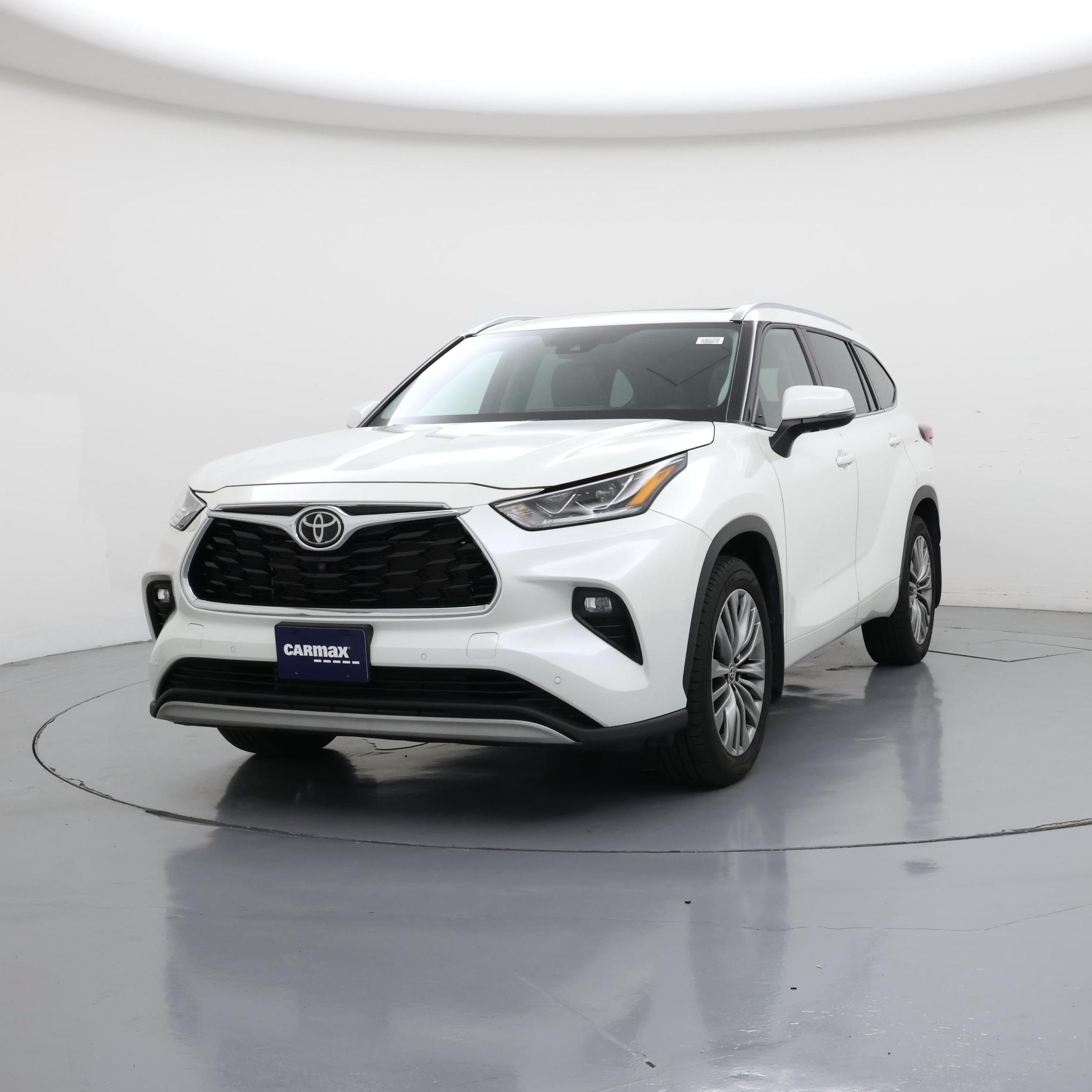 Thumbnail: 2021 Toyota Highlander - 4