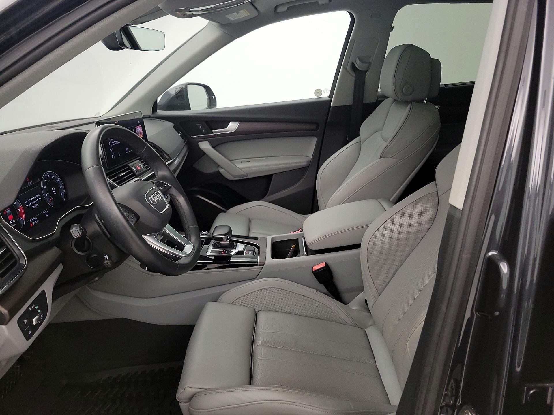 Thumbnail: 2021 Audi Q5 - 11