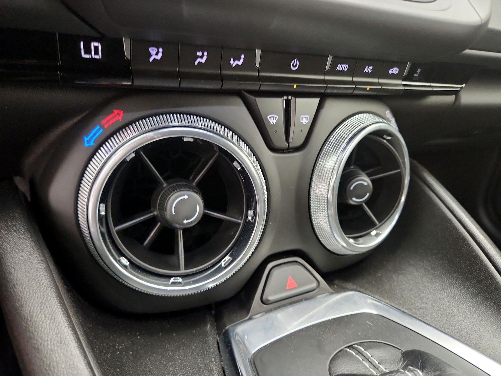 2022 Chevrolet Camaro LT1 - Photo 17