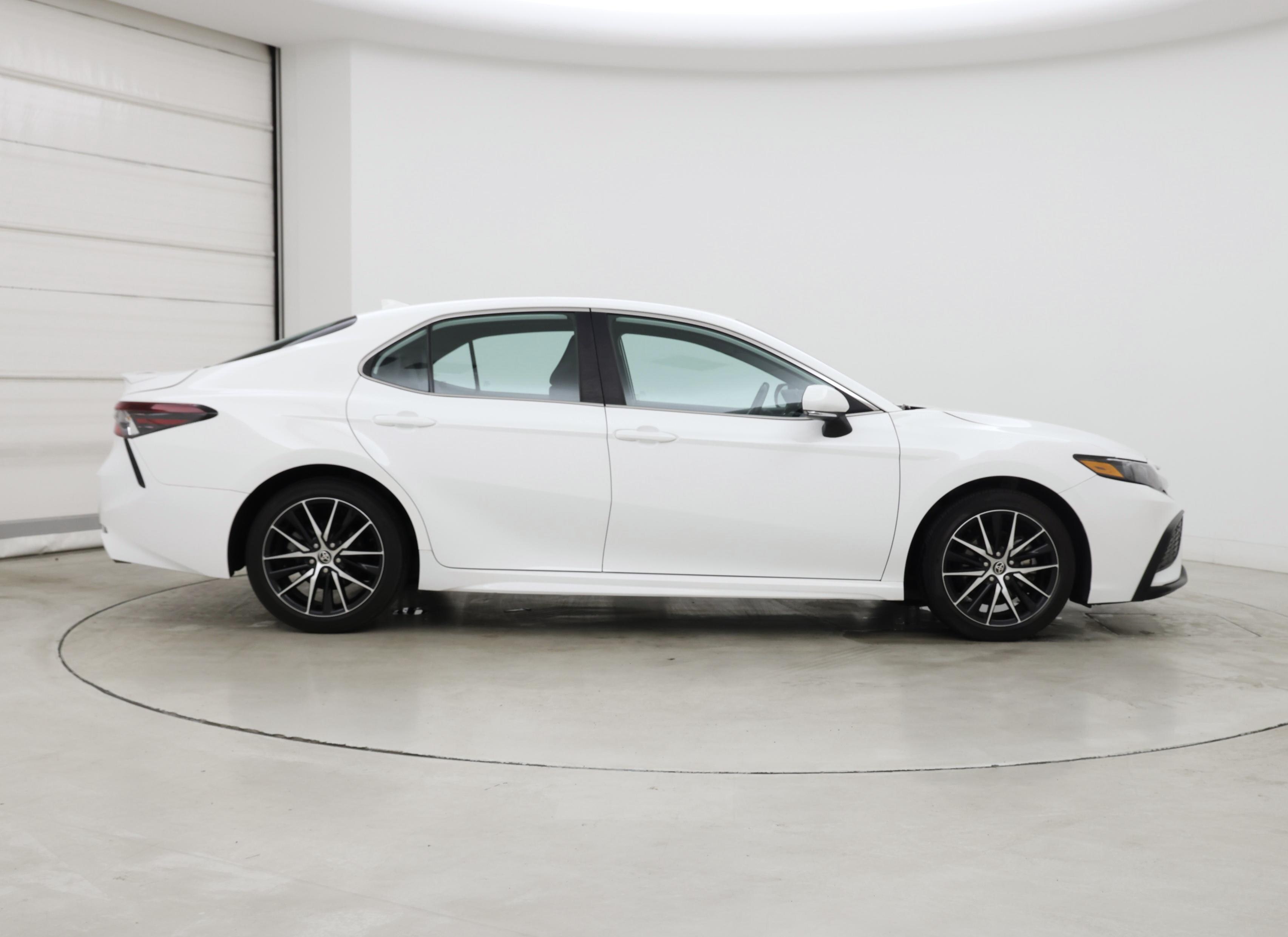 Thumbnail: 2024 Toyota Camry - 7