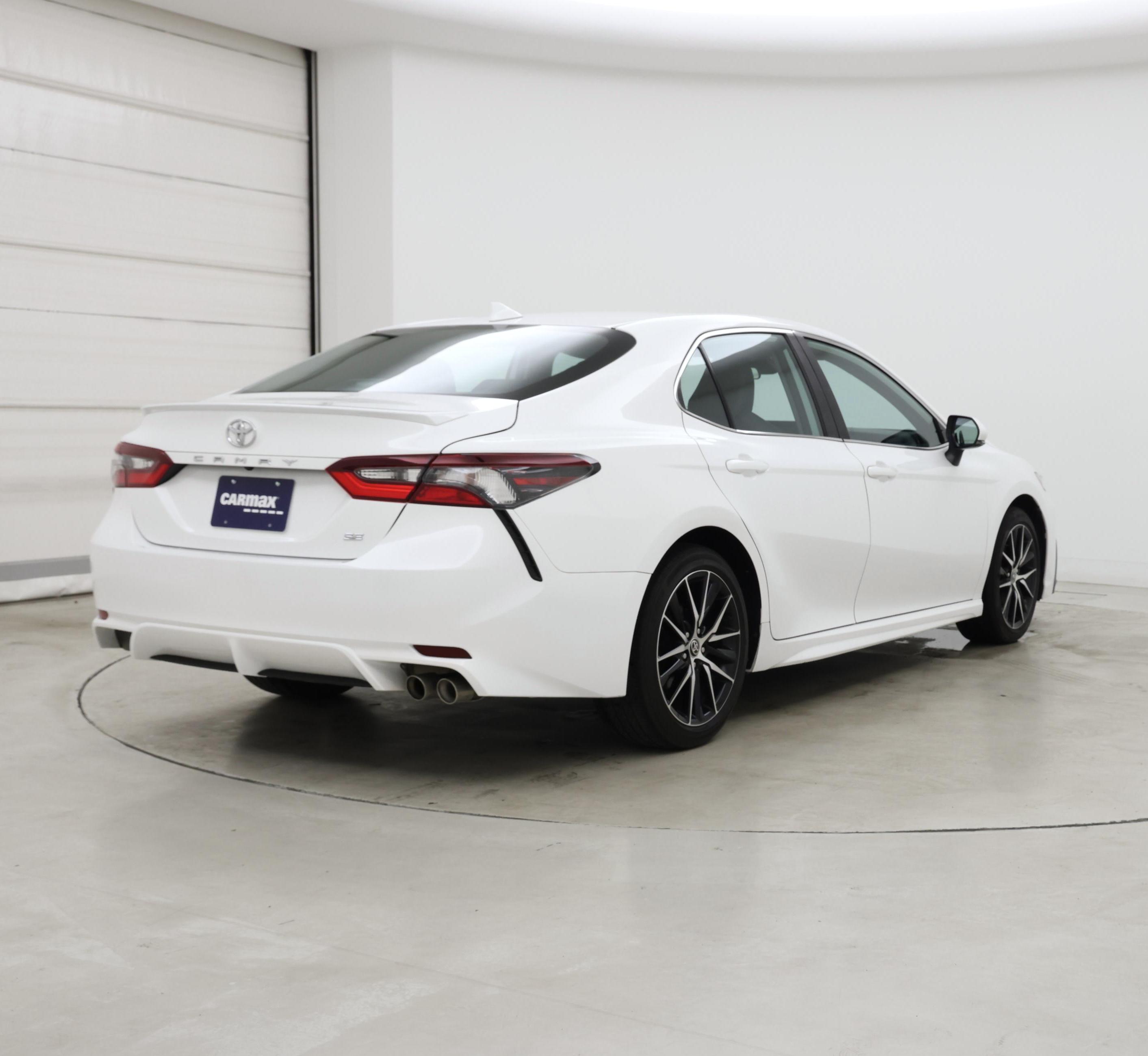 Thumbnail: 2024 Toyota Camry - 8