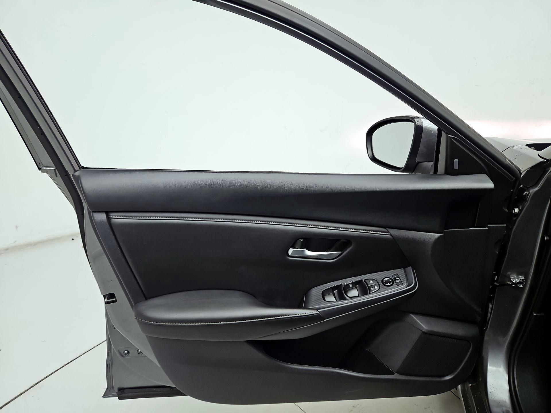 Thumbnail: 2024 Nissan Sentra - 12