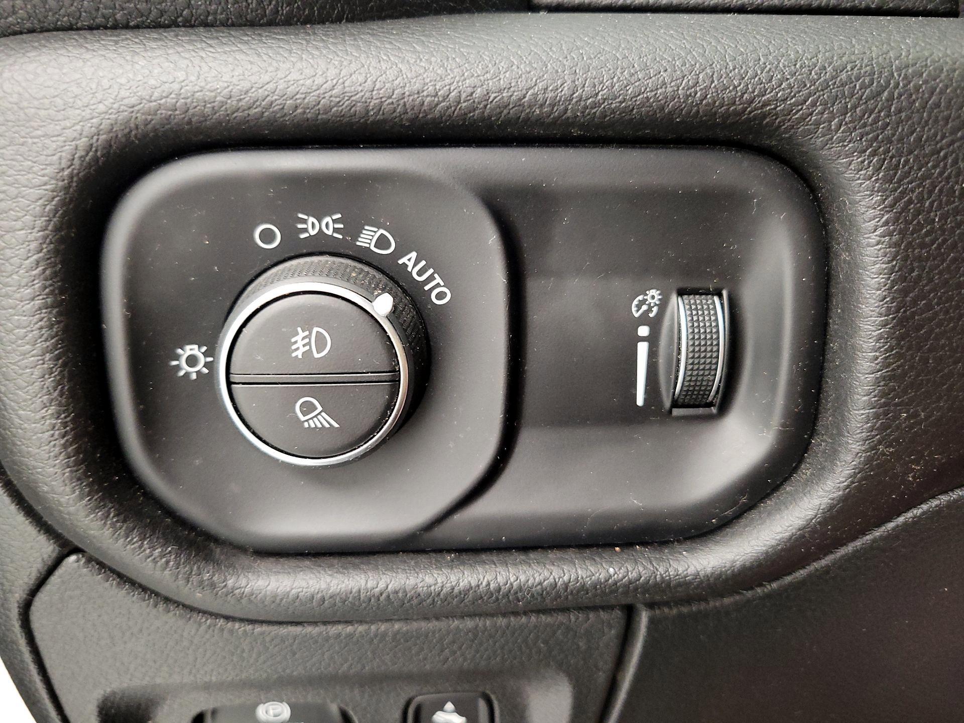Thumbnail: 2022 RAM 1500 - 13
