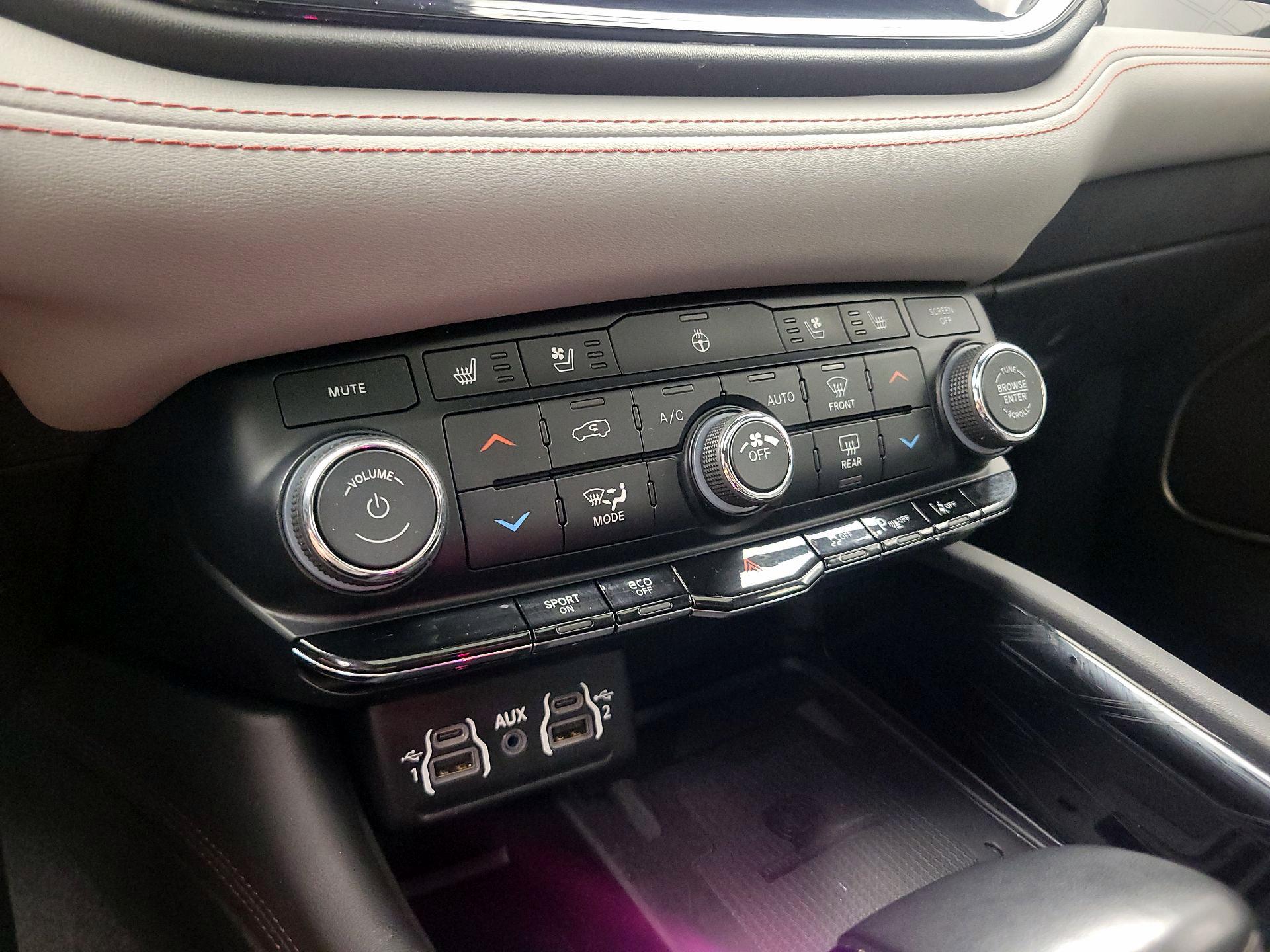 Thumbnail: 2023 Dodge Durango - 17