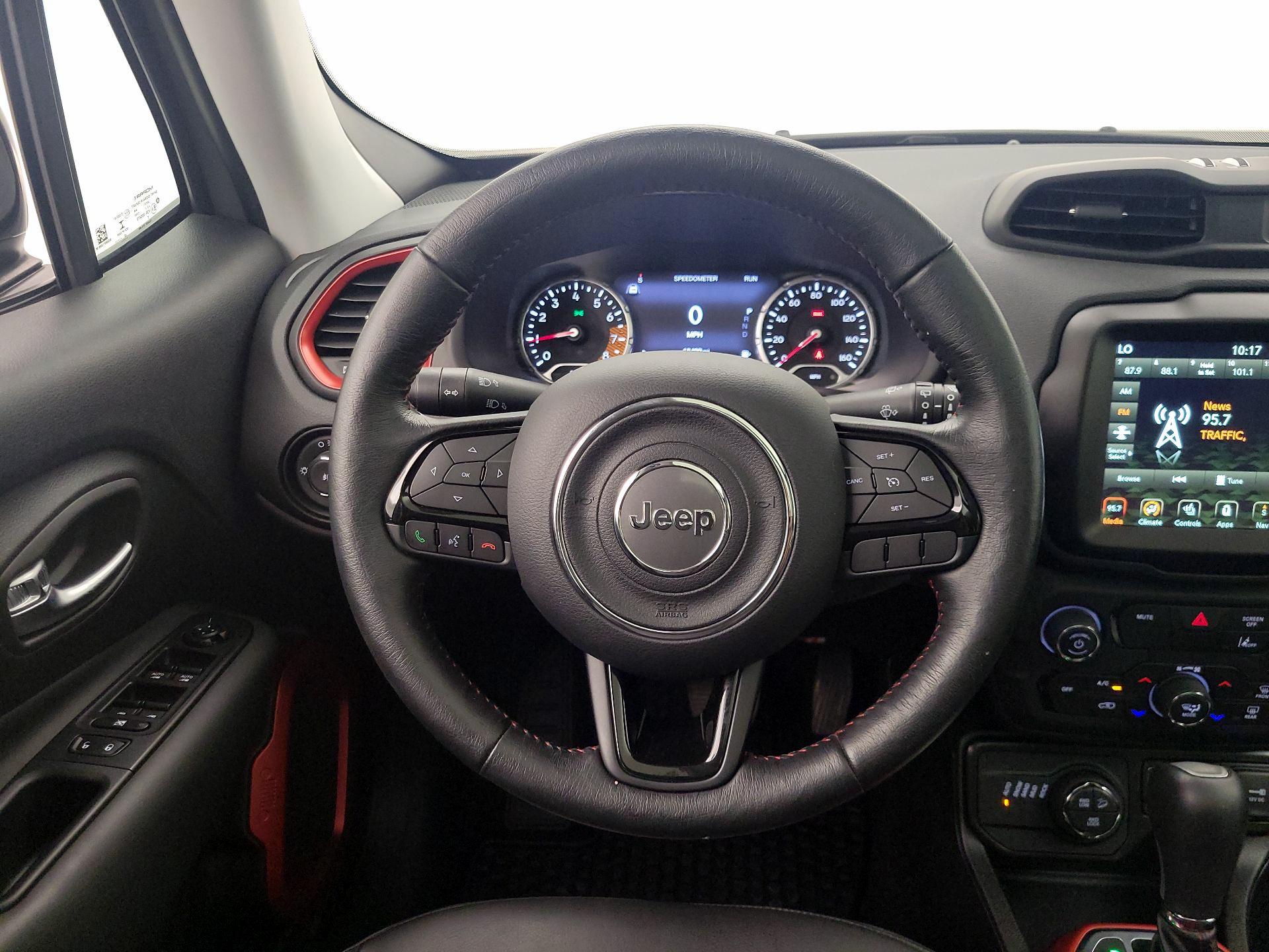 Thumbnail: 2022 Jeep Renegade - 10