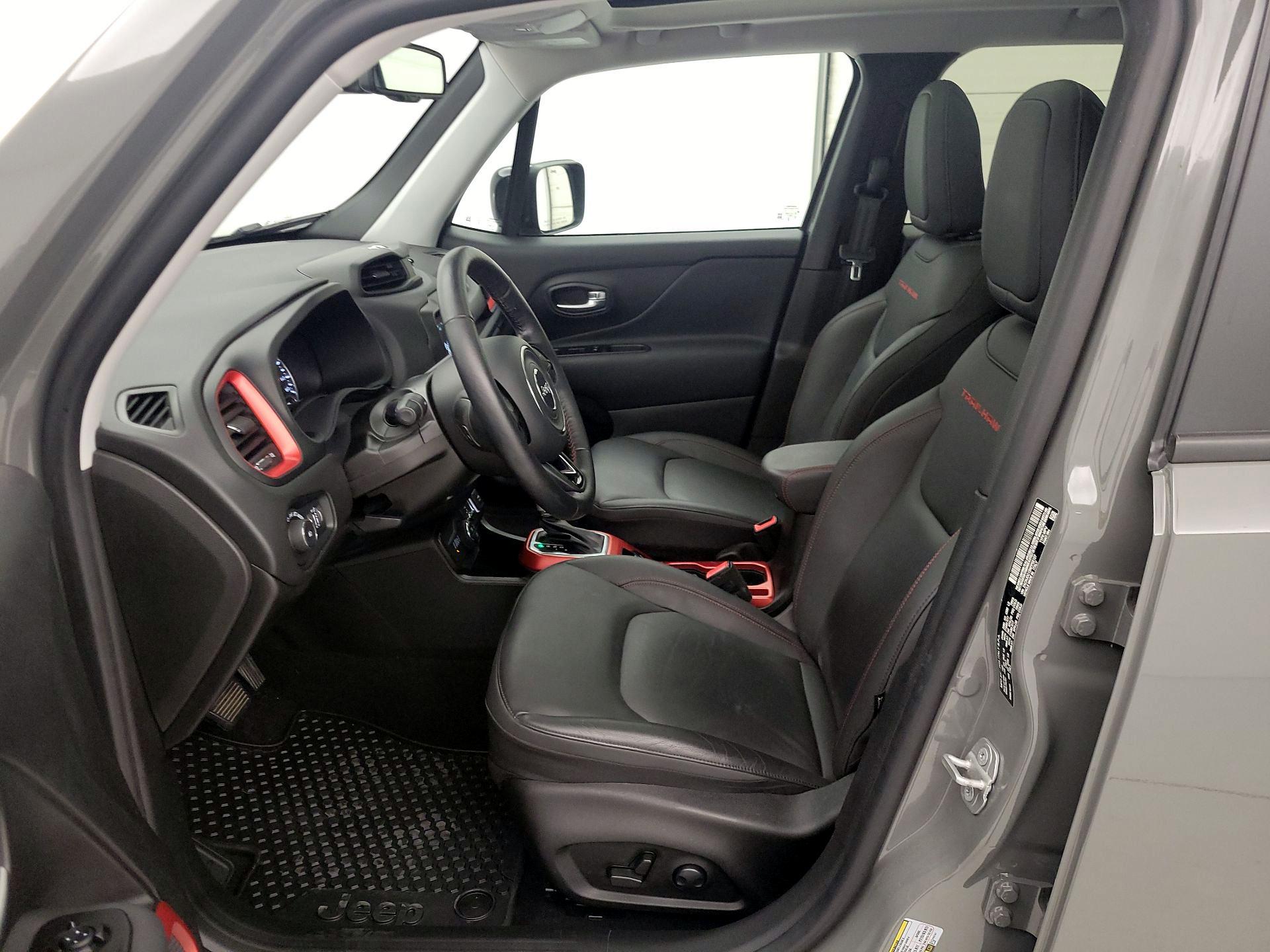 Thumbnail: 2022 Jeep Renegade - 11