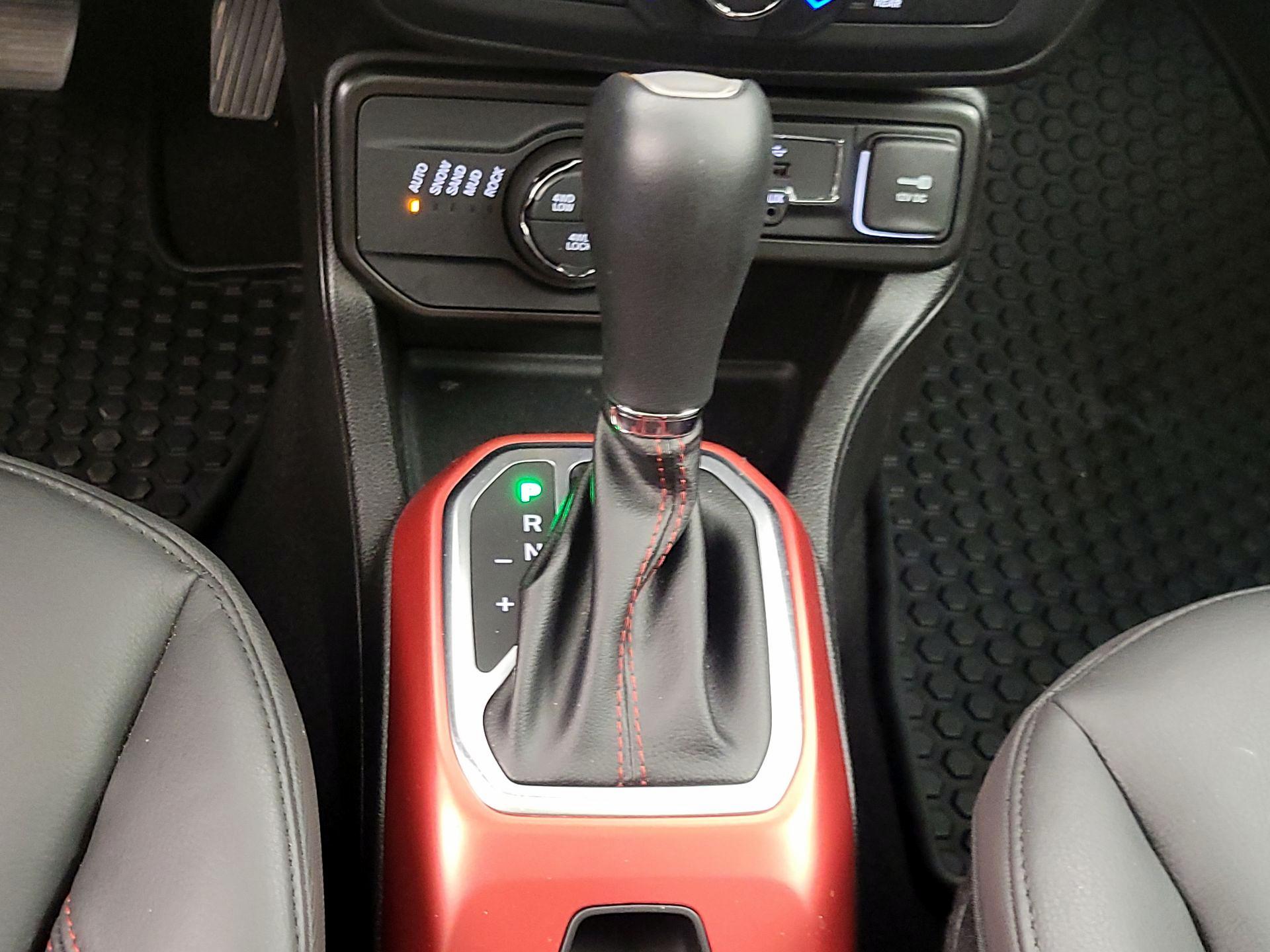 Thumbnail: 2022 Jeep Renegade - 18