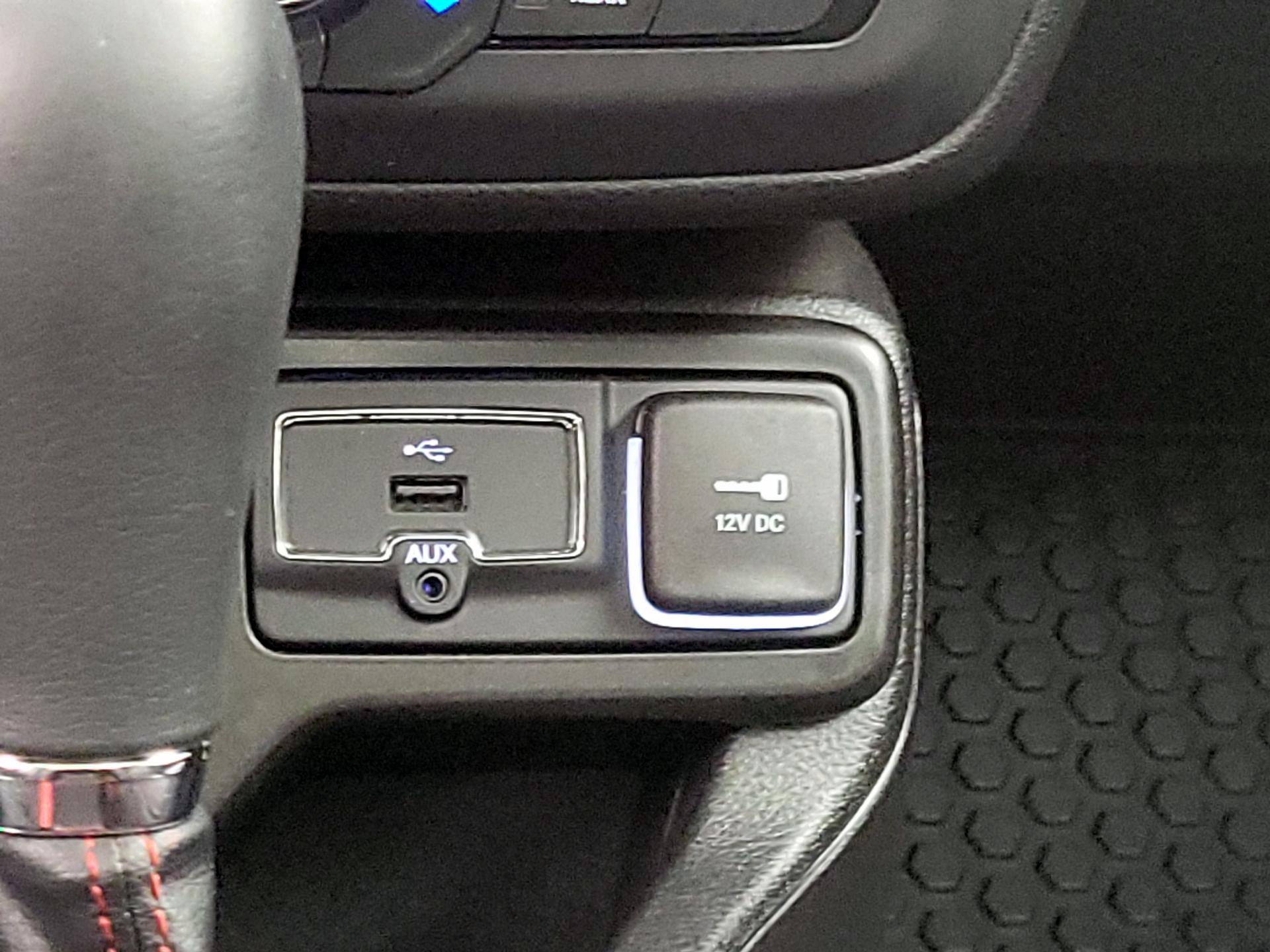 Thumbnail: 2022 Jeep Renegade - 19