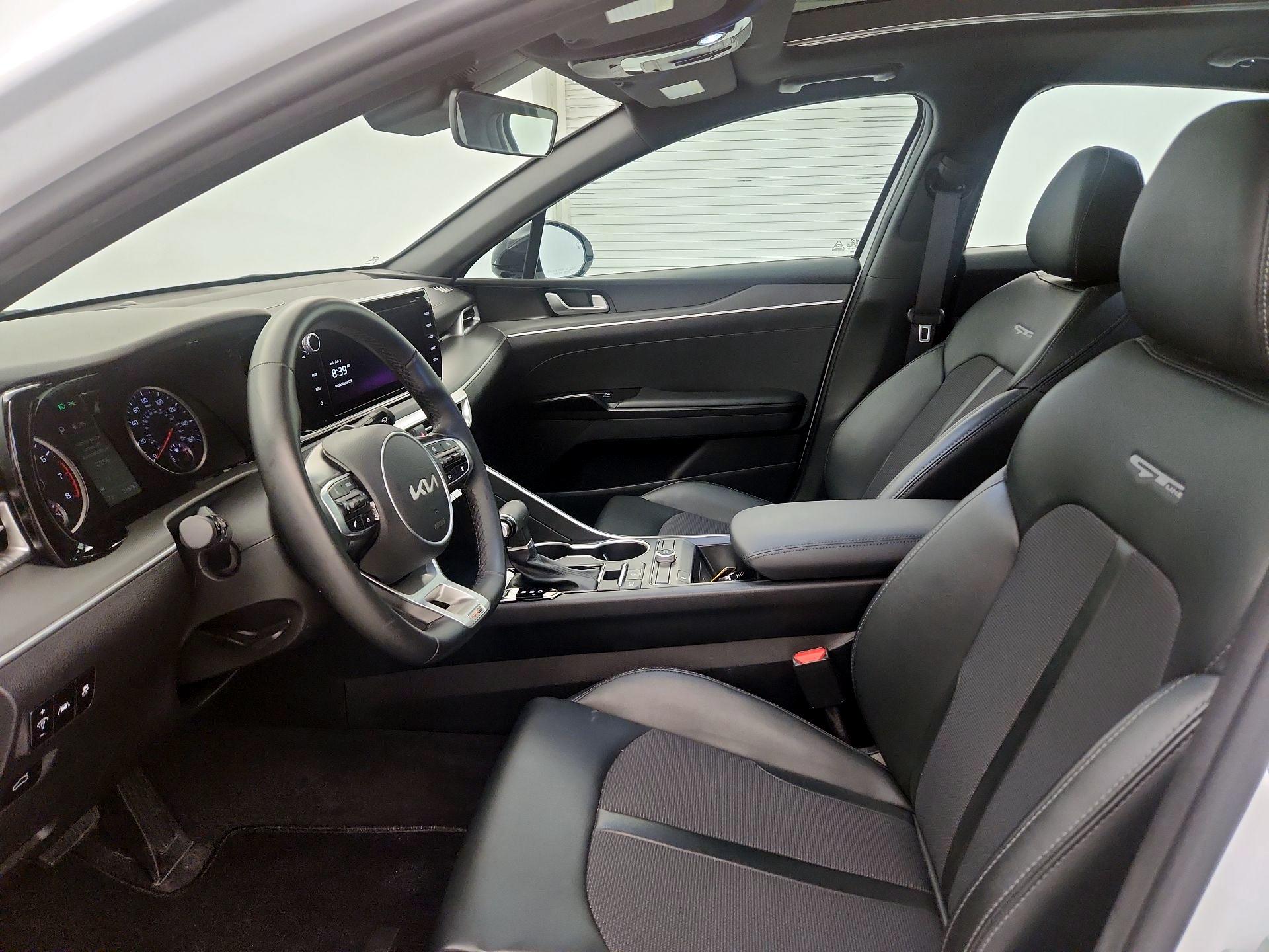 Thumbnail: 2022 Kia K5 - 11