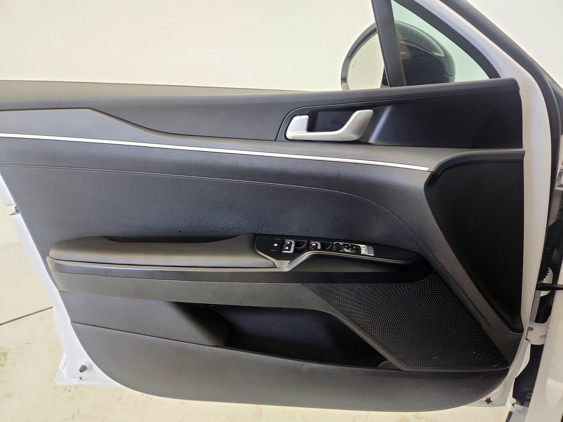 Thumbnail: 2022 Kia K5 - 12