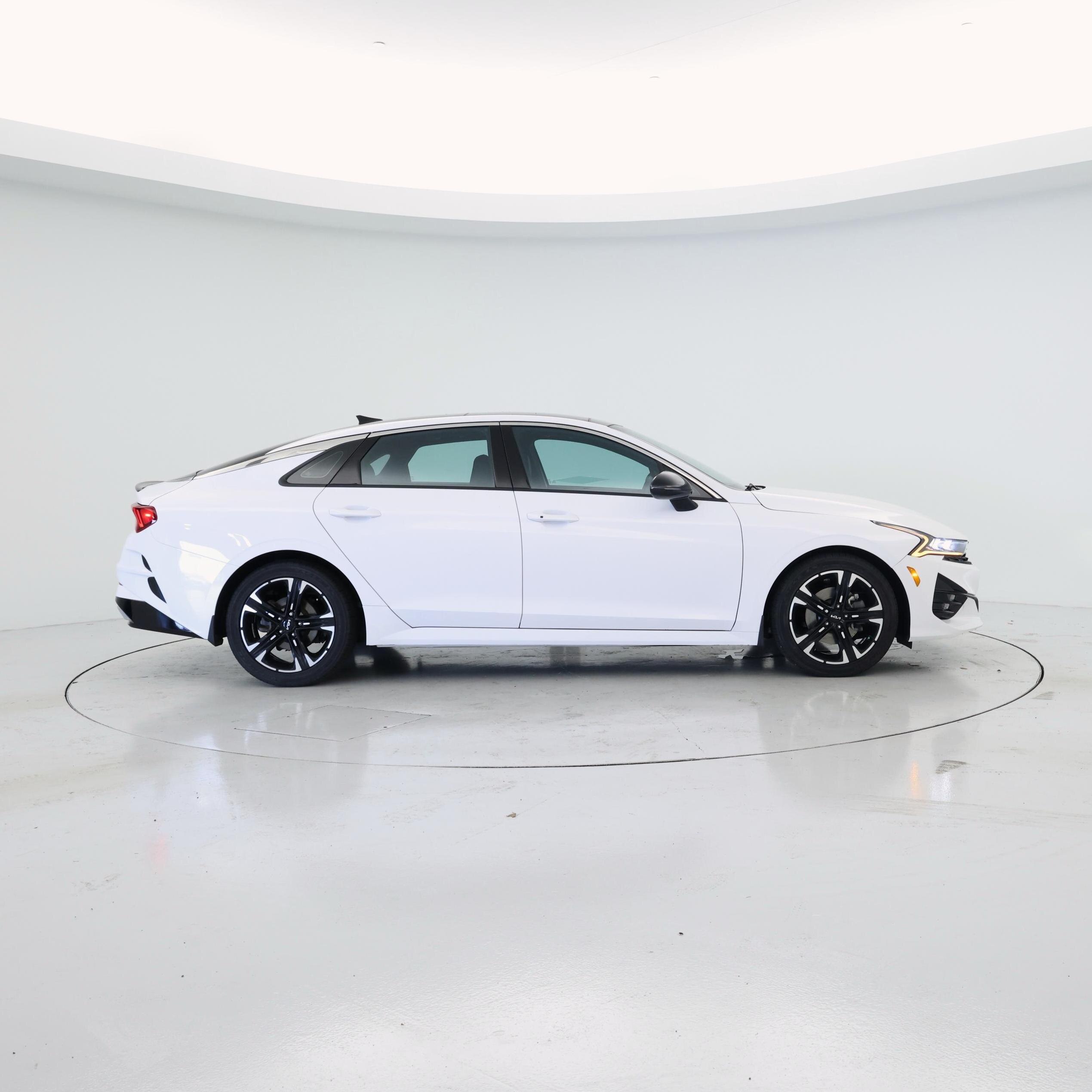 Thumbnail: 2022 Kia K5 - 7