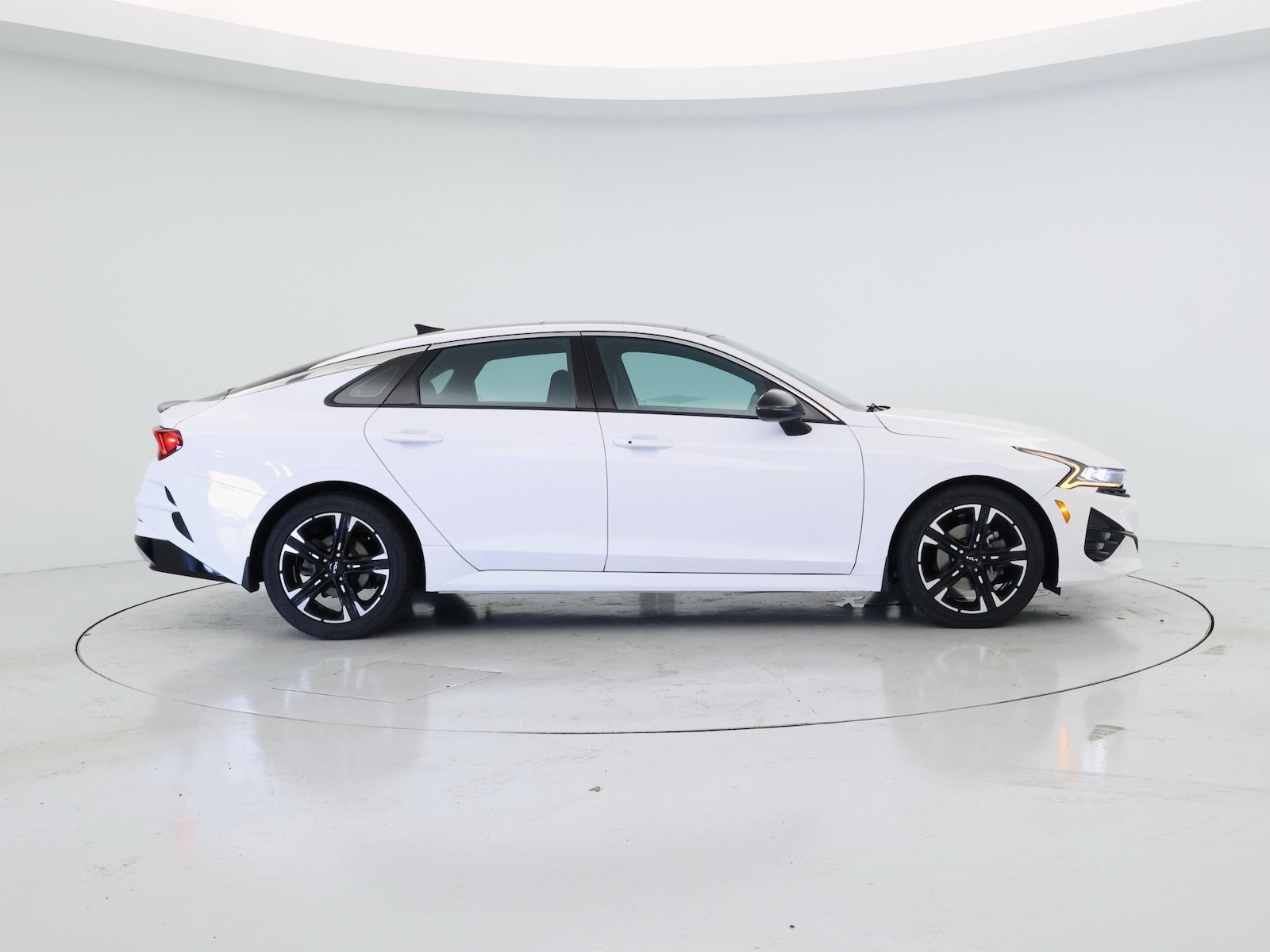 2022 Kia K5 GT-Line - Photo 8