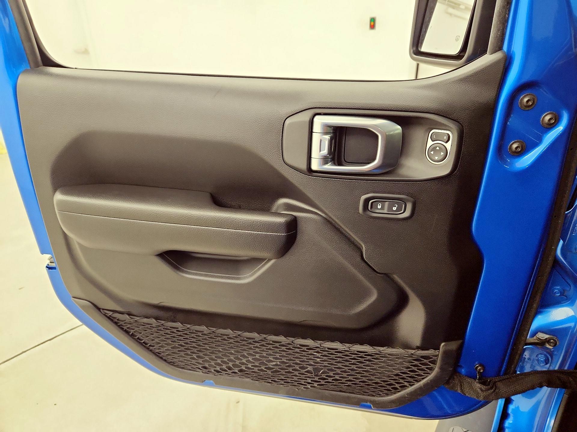 Thumbnail: 2022 Jeep Wrangler - 12