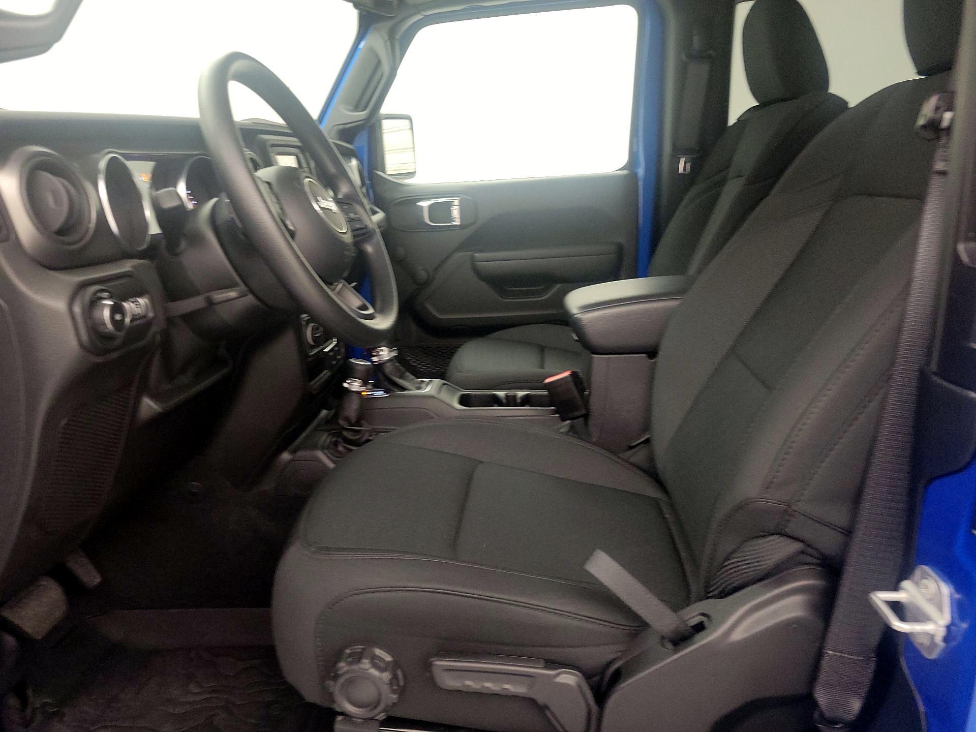 Thumbnail: 2021 Jeep Wrangler - 11