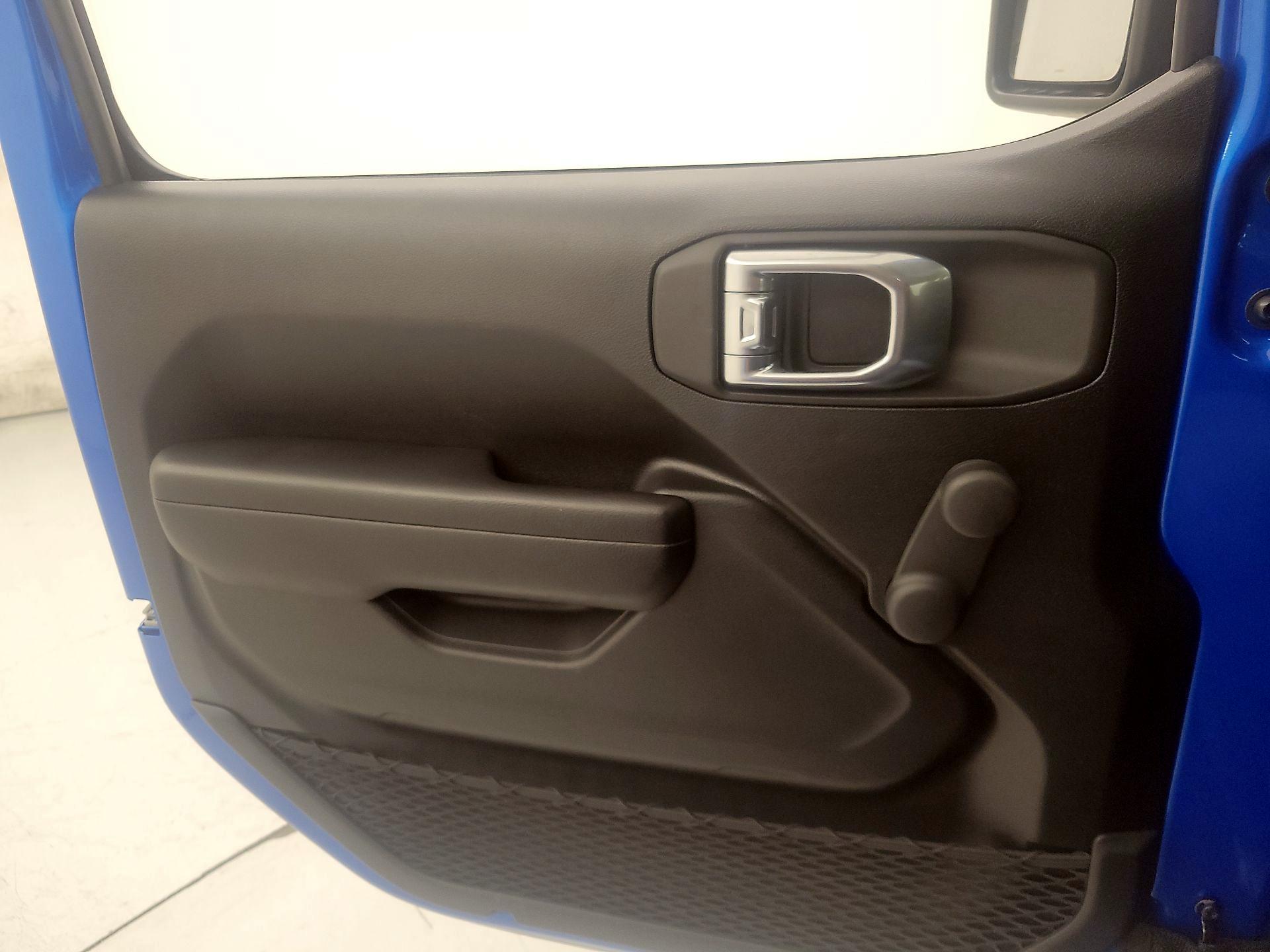 Thumbnail: 2021 Jeep Wrangler - 12
