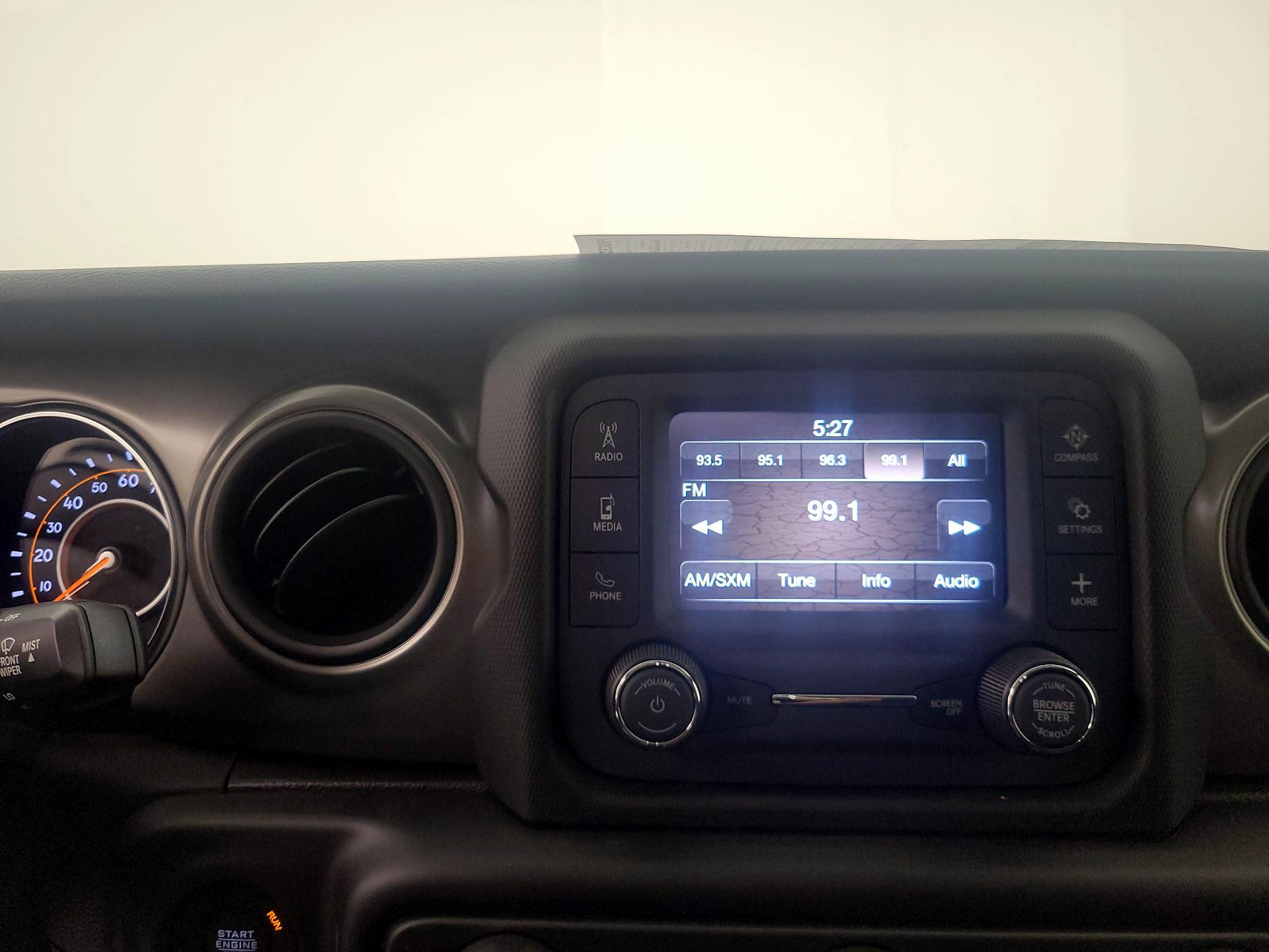 Thumbnail: 2021 Jeep Wrangler - 15