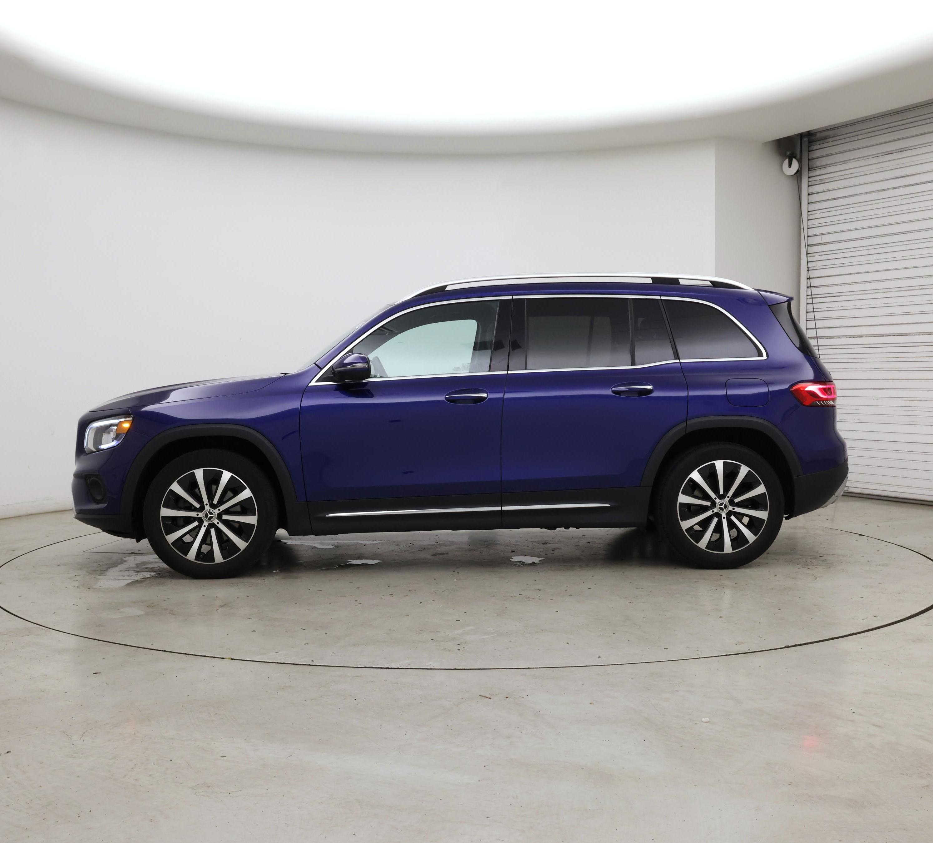 Thumbnail: 2023 Mercedes-Benz GLB - 3