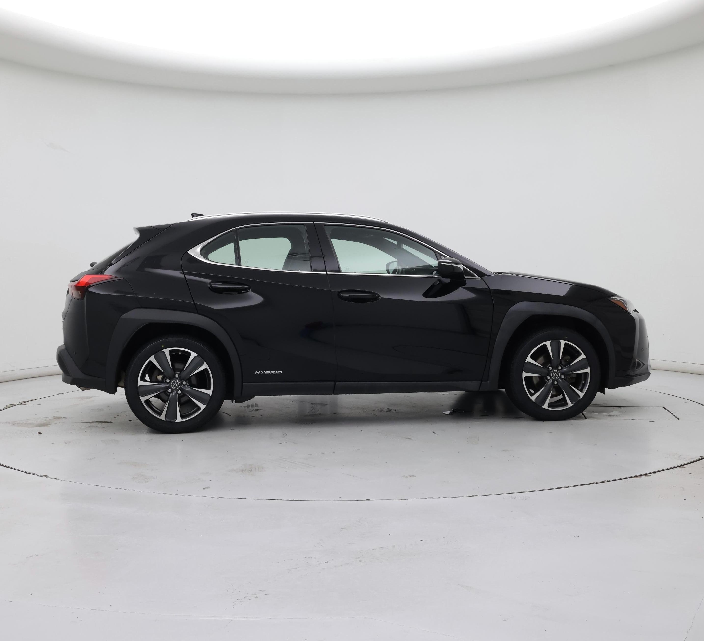 Thumbnail: 2021 Lexus UX - 7