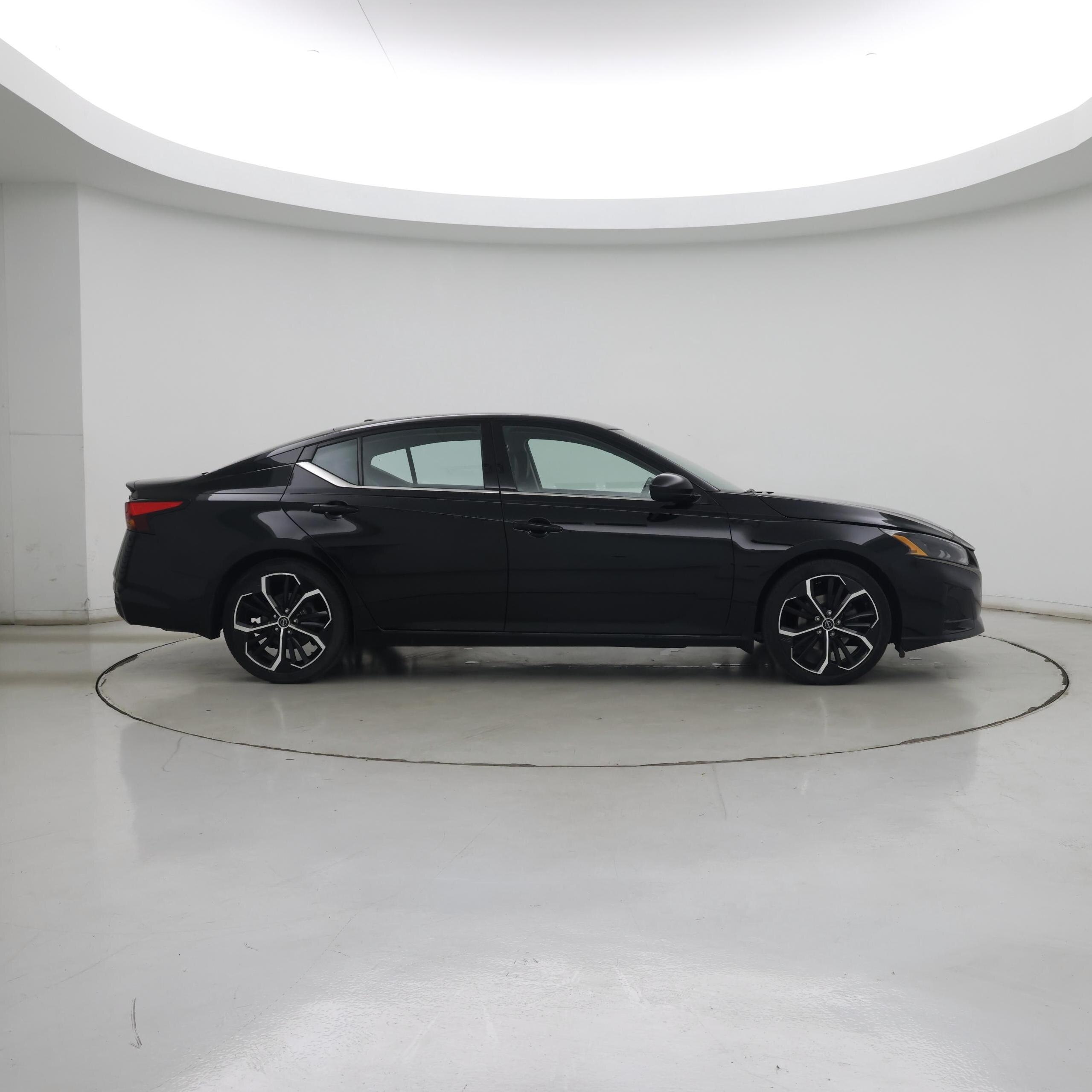 Thumbnail: 2023 Nissan Altima - 7