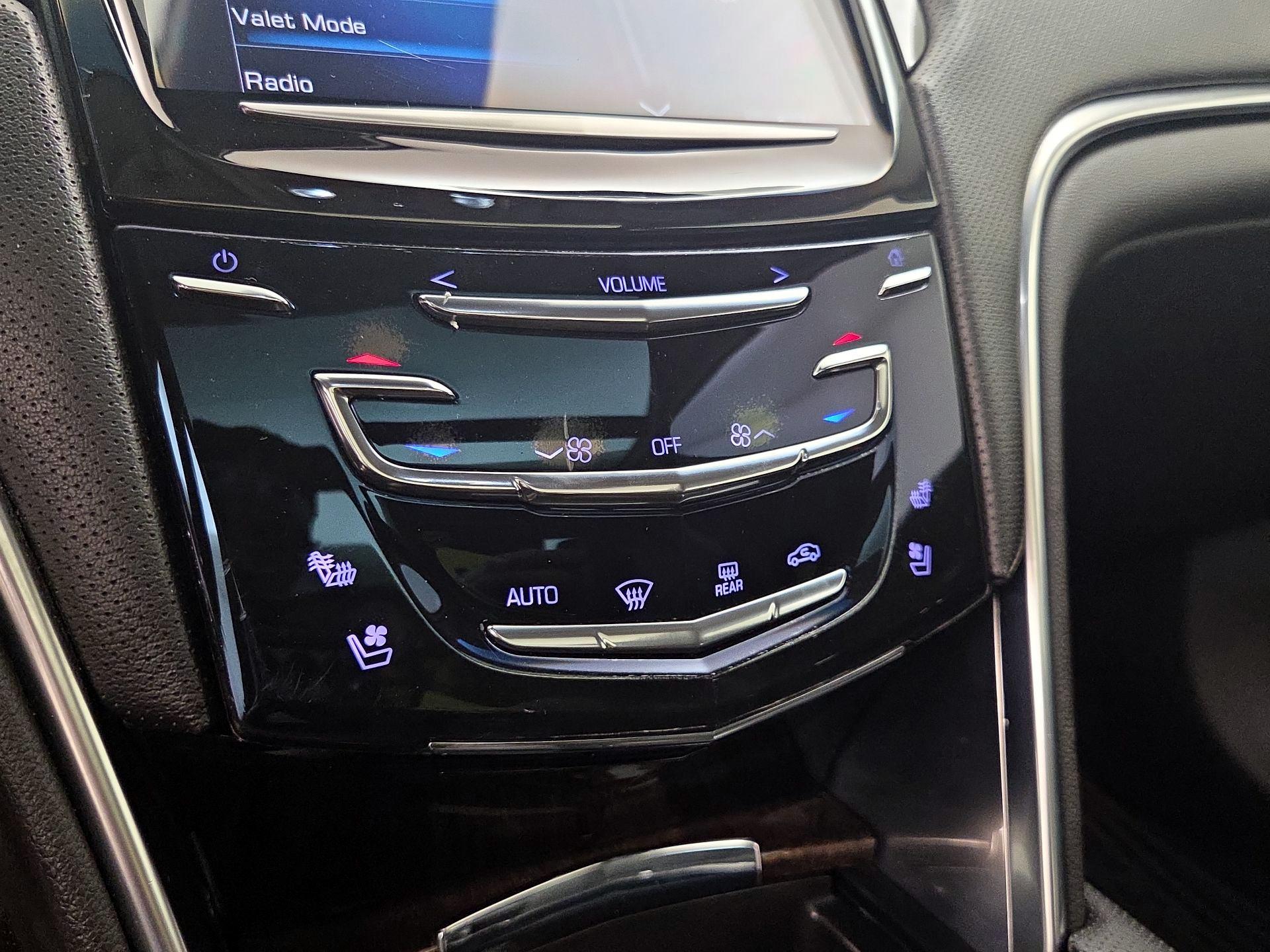 Thumbnail: 2015 Cadillac XTS - 17