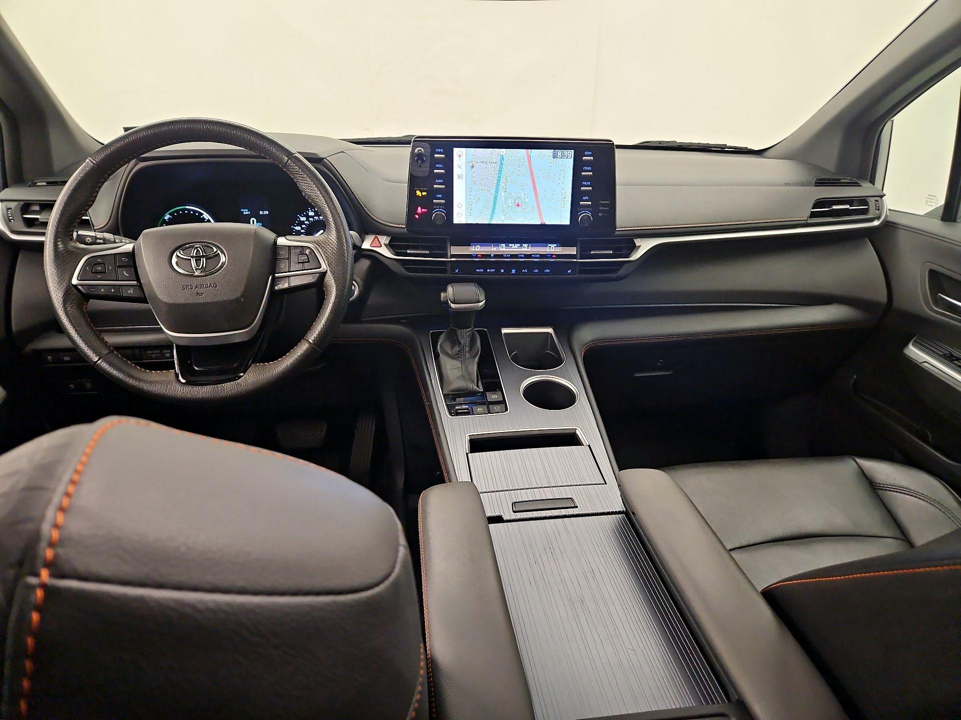 Thumbnail: 2021 Toyota Sienna - 9