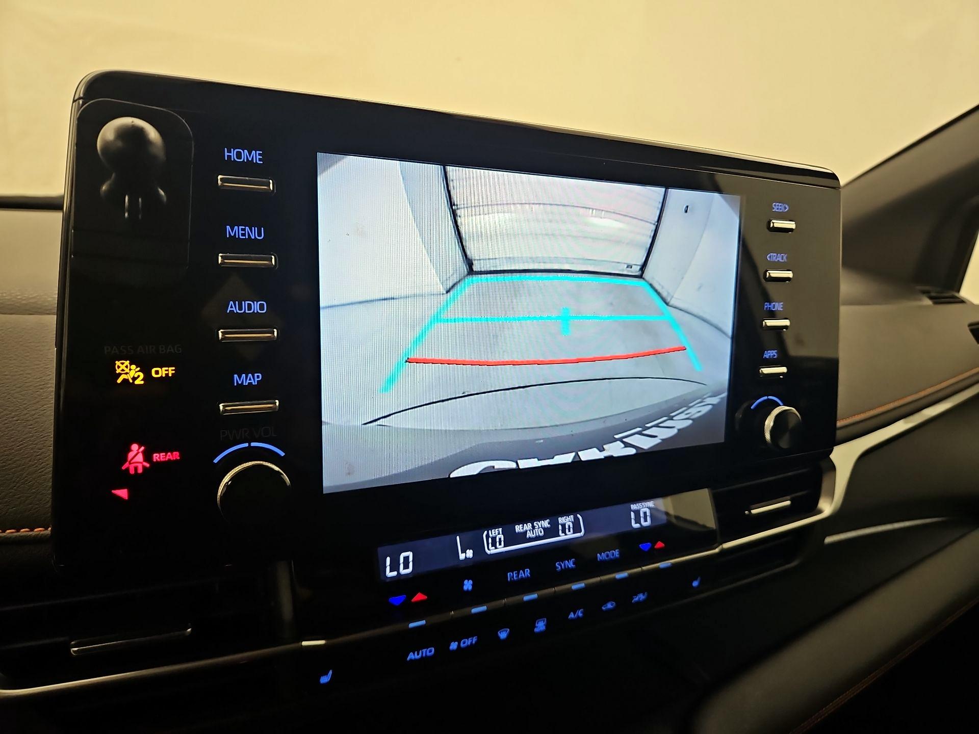 Thumbnail: 2021 Toyota Sienna - 15