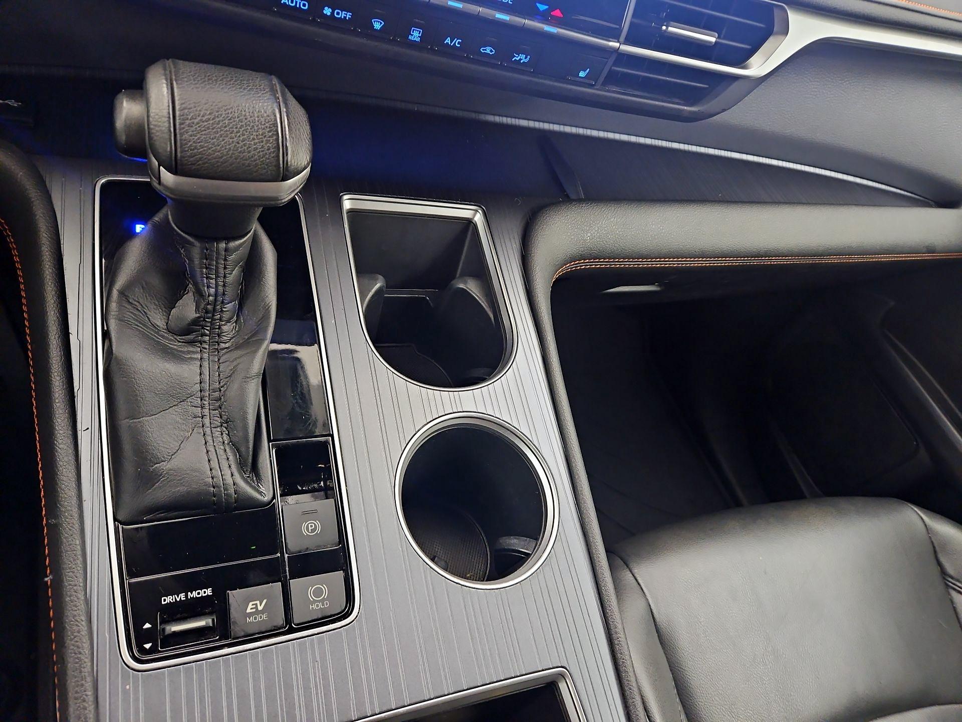 Thumbnail: 2021 Toyota Sienna - 18