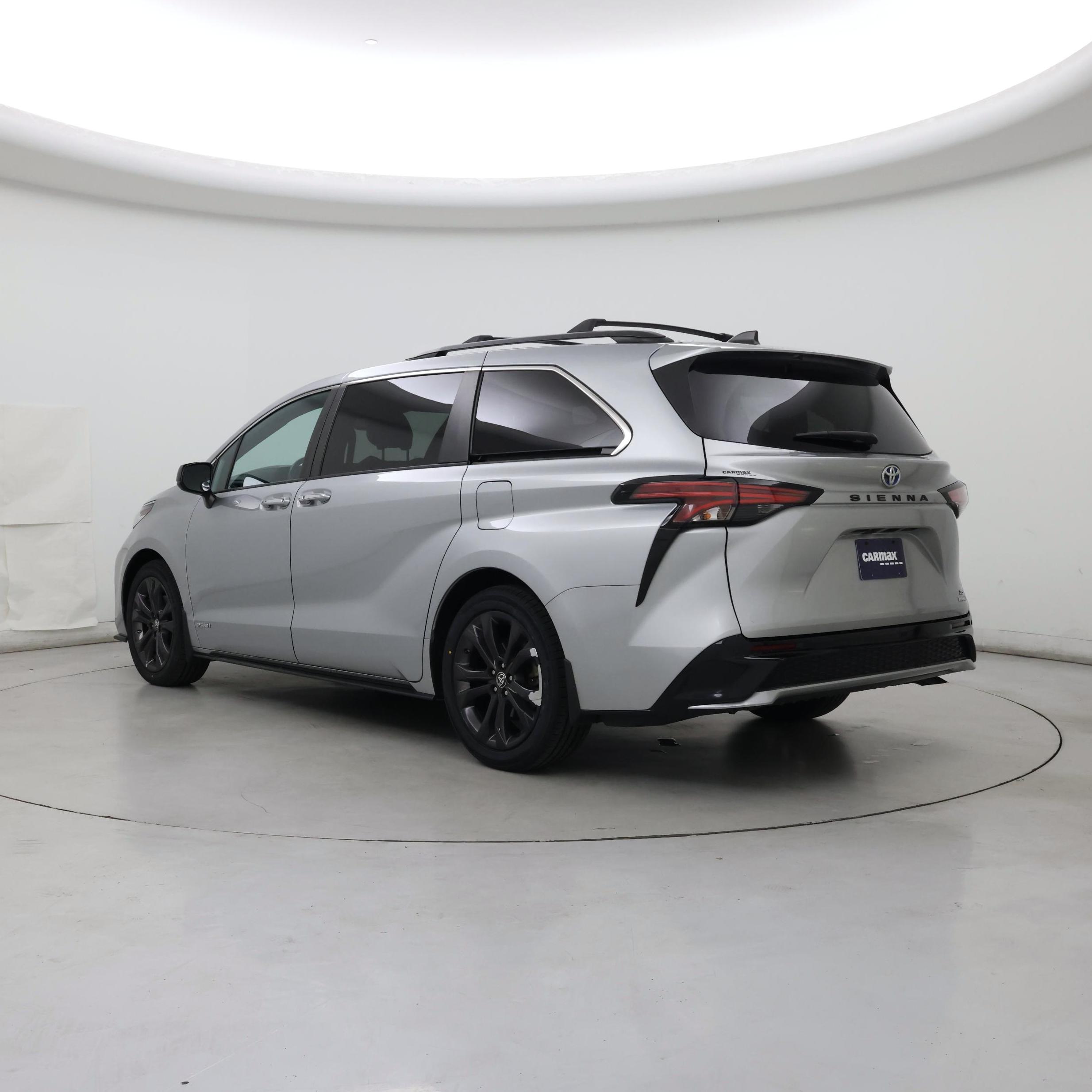 Thumbnail: 2021 Toyota Sienna - 2