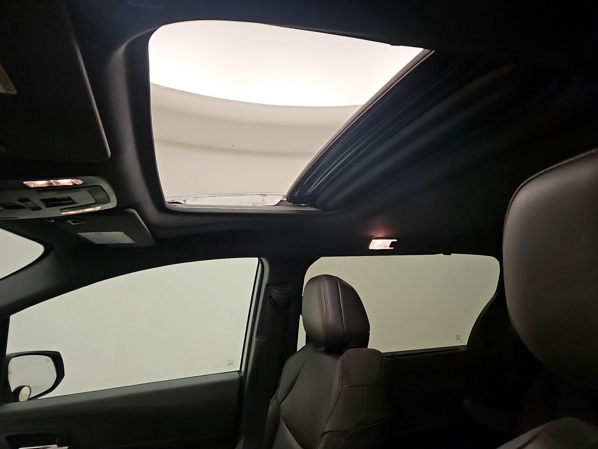 Thumbnail: 2021 Toyota Sienna - 20