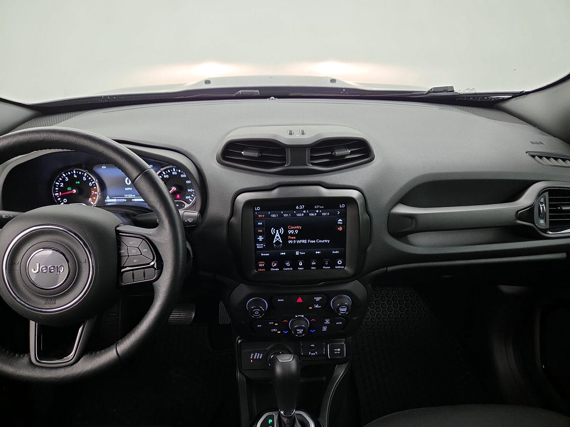 Thumbnail: 2022 Jeep Renegade - 9