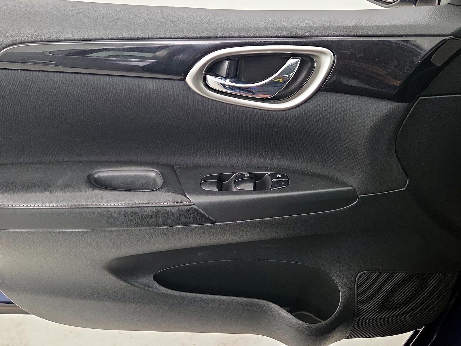 2019 Nissan Sentra SV - Photo 11