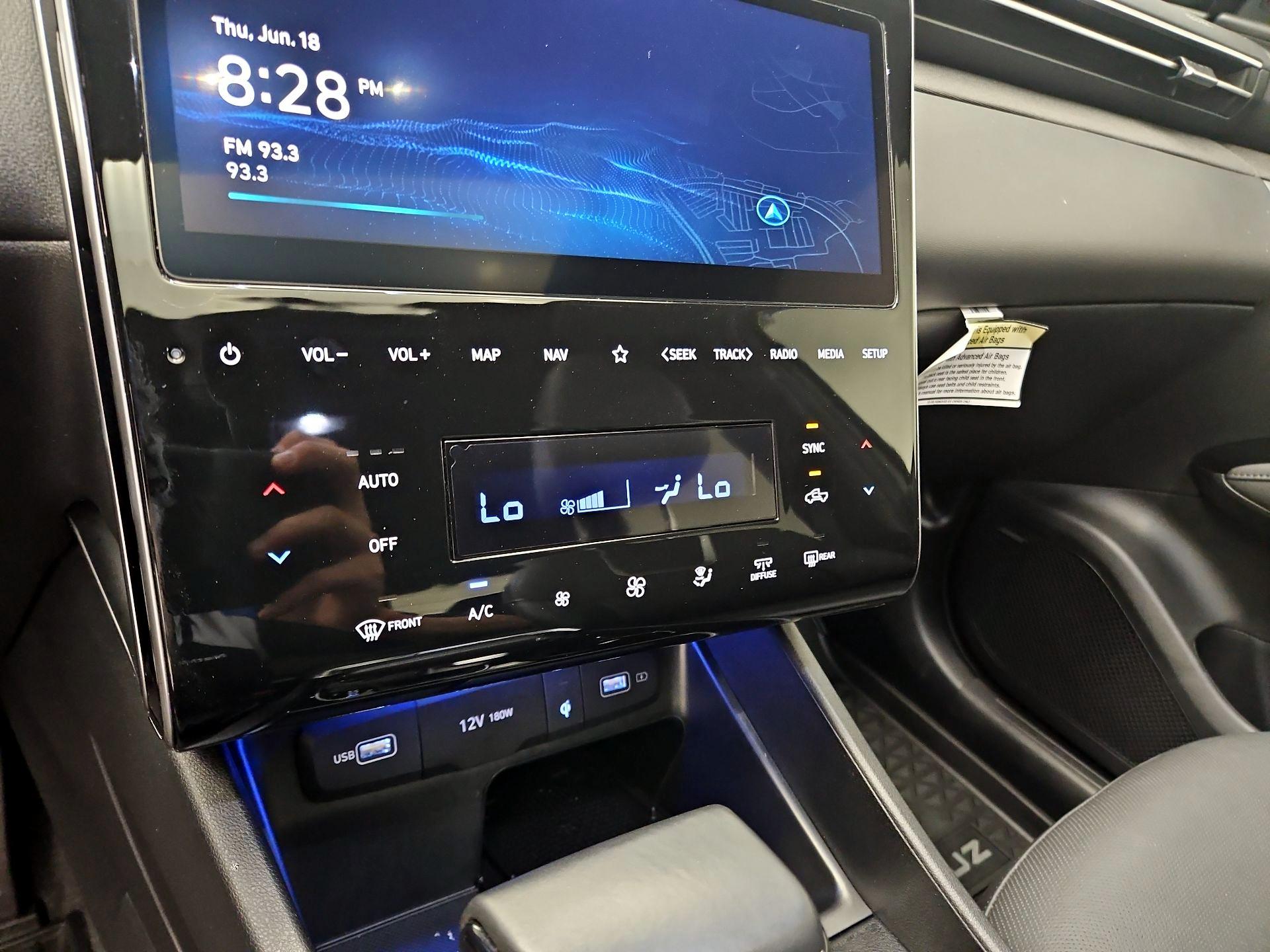 Thumbnail: 2024 Hyundai Santa Cruz - 17