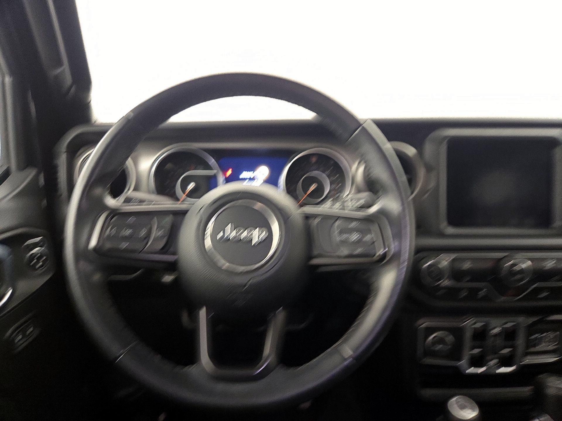Thumbnail: 2021 Jeep Wrangler - 10